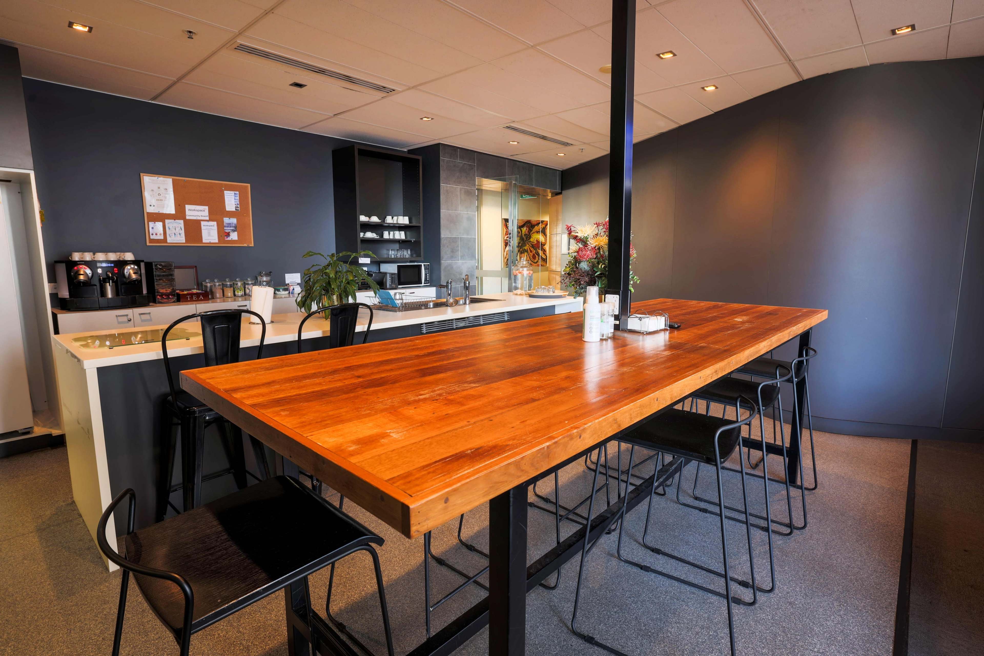 Baw Baw I 6 Person Meeting Room Image in Melbourne CBD, Melbourne, VIC