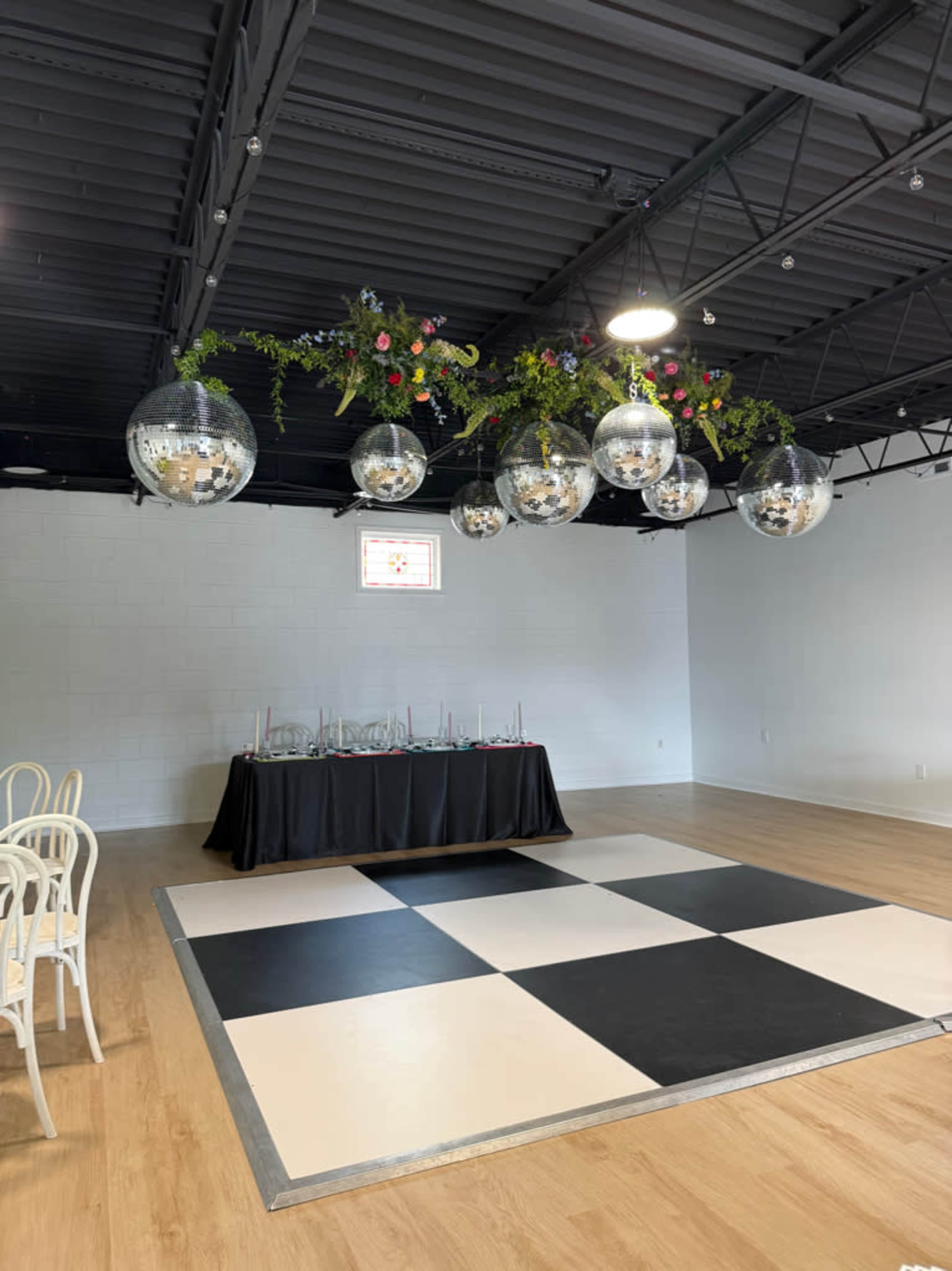 Dance Floor 12x12, Black and White