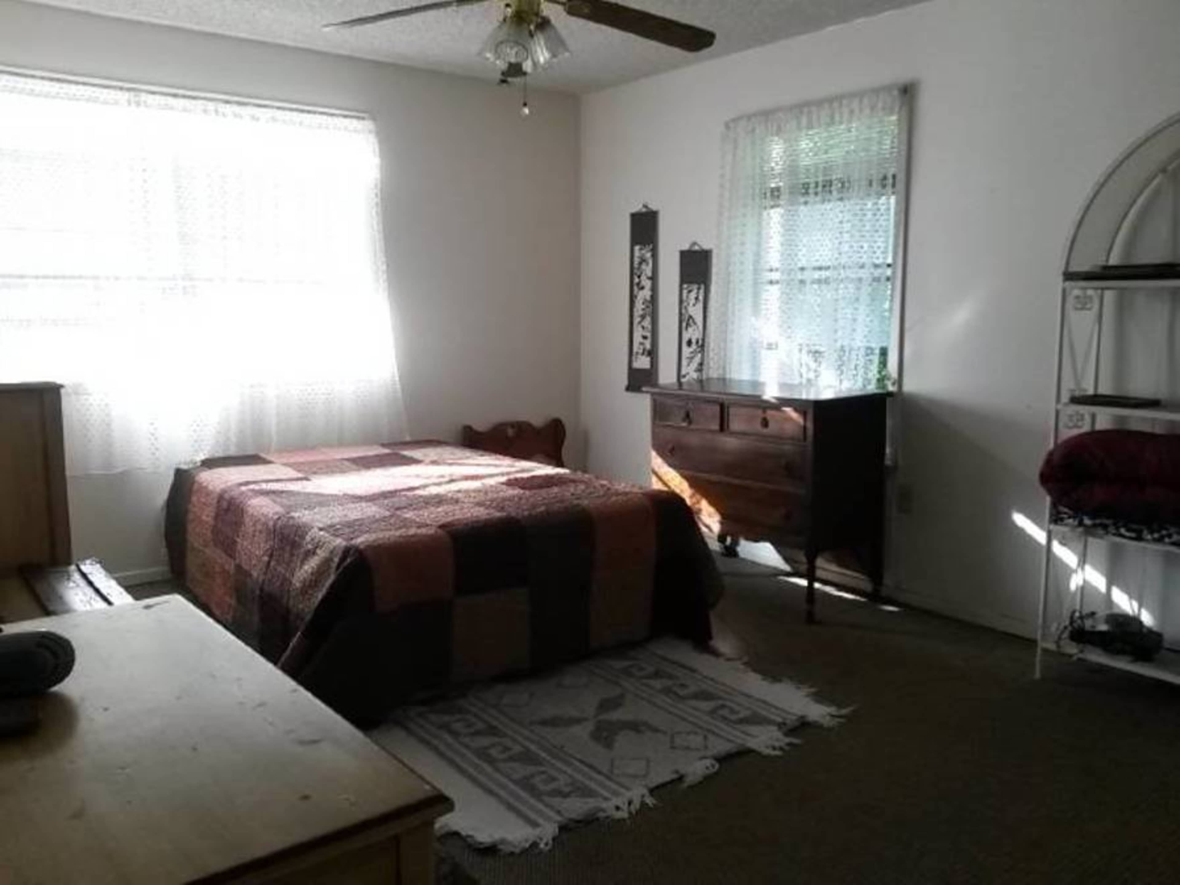 Spend the night on site (1 bedroom, FULL SIZE bed)