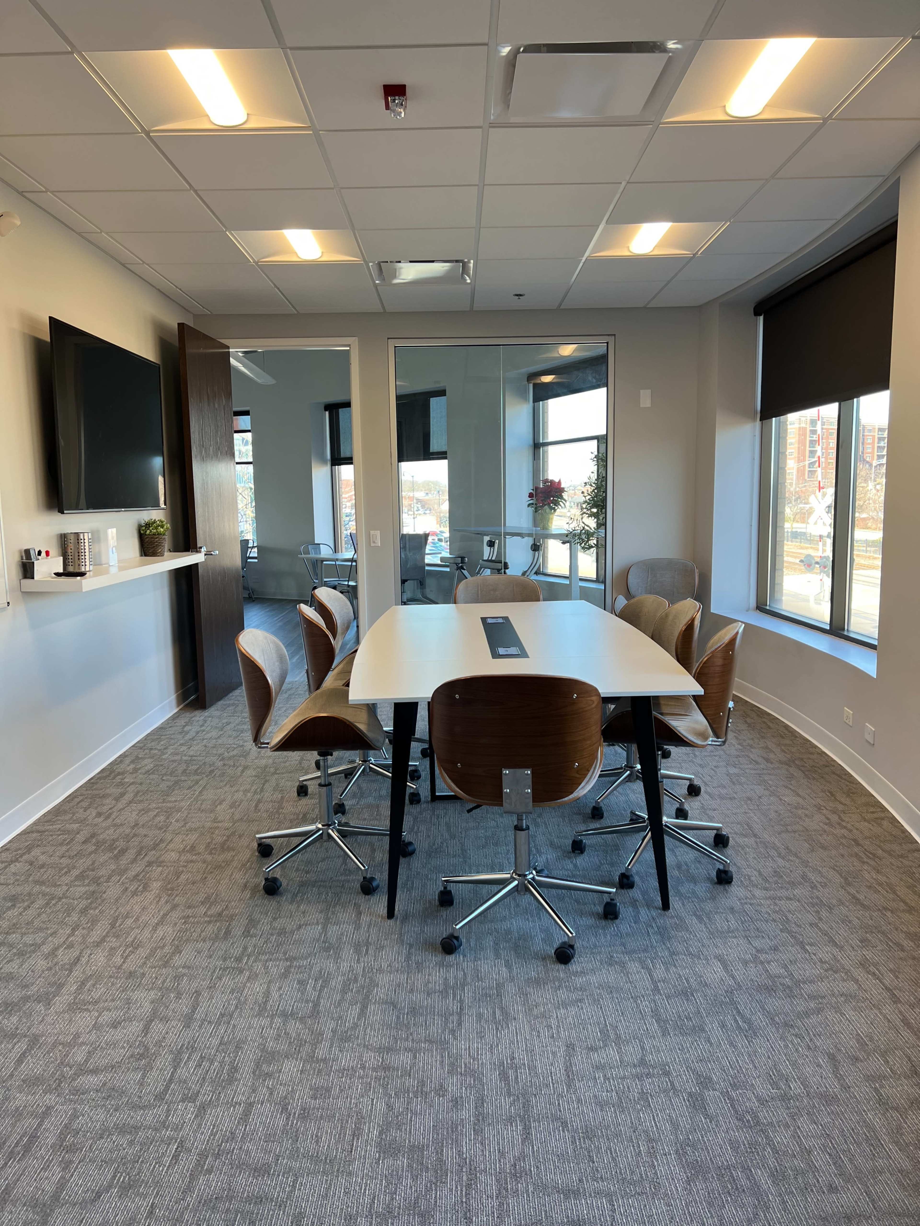 Professional and welcoming Conference and Meeting Room in Downtown Arlington Heights Image in Wheeling Township, Arlington Heights, IL