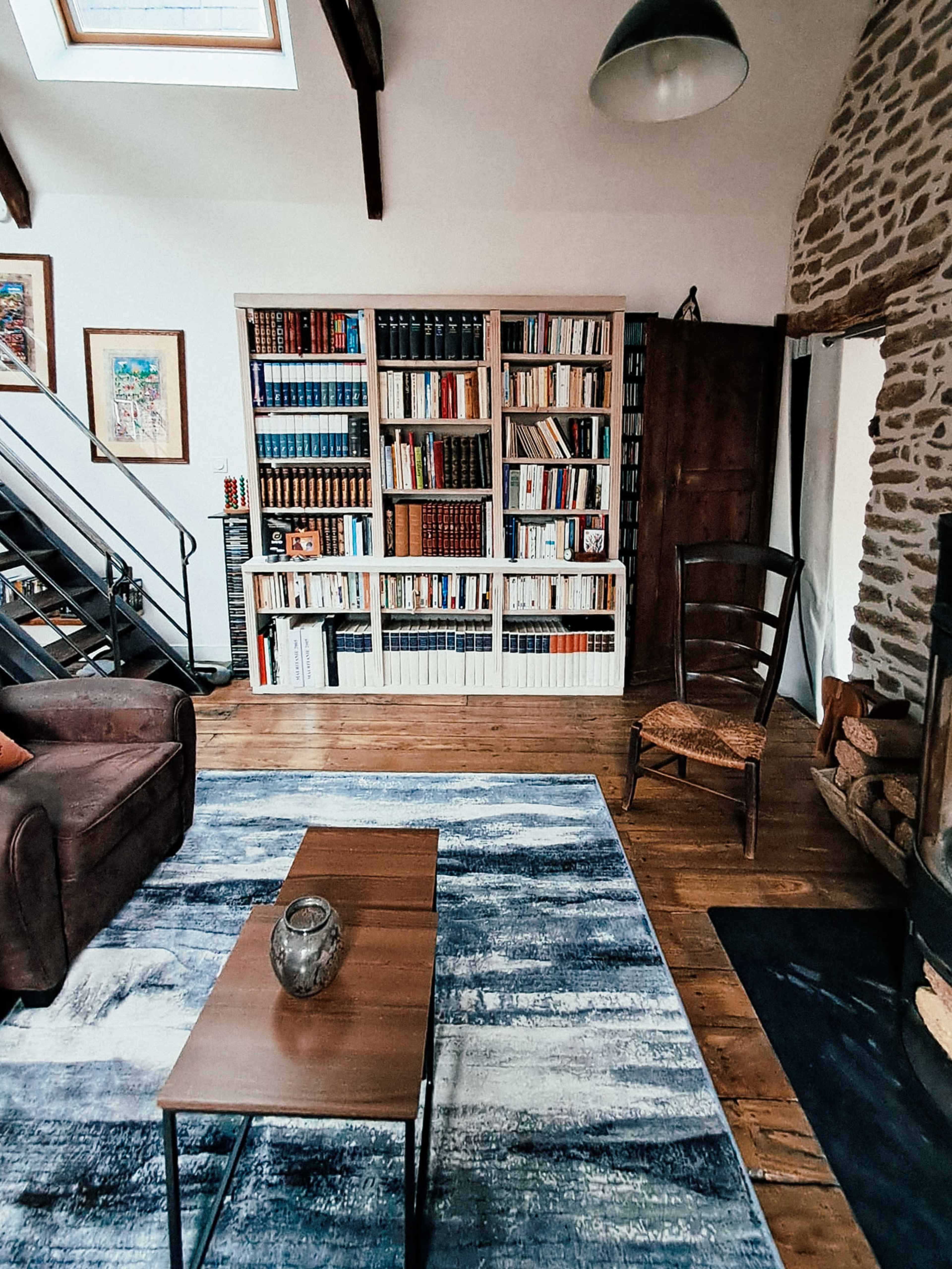 Appartement dans le style bohème chic au charme authentique Image in , Dinan
