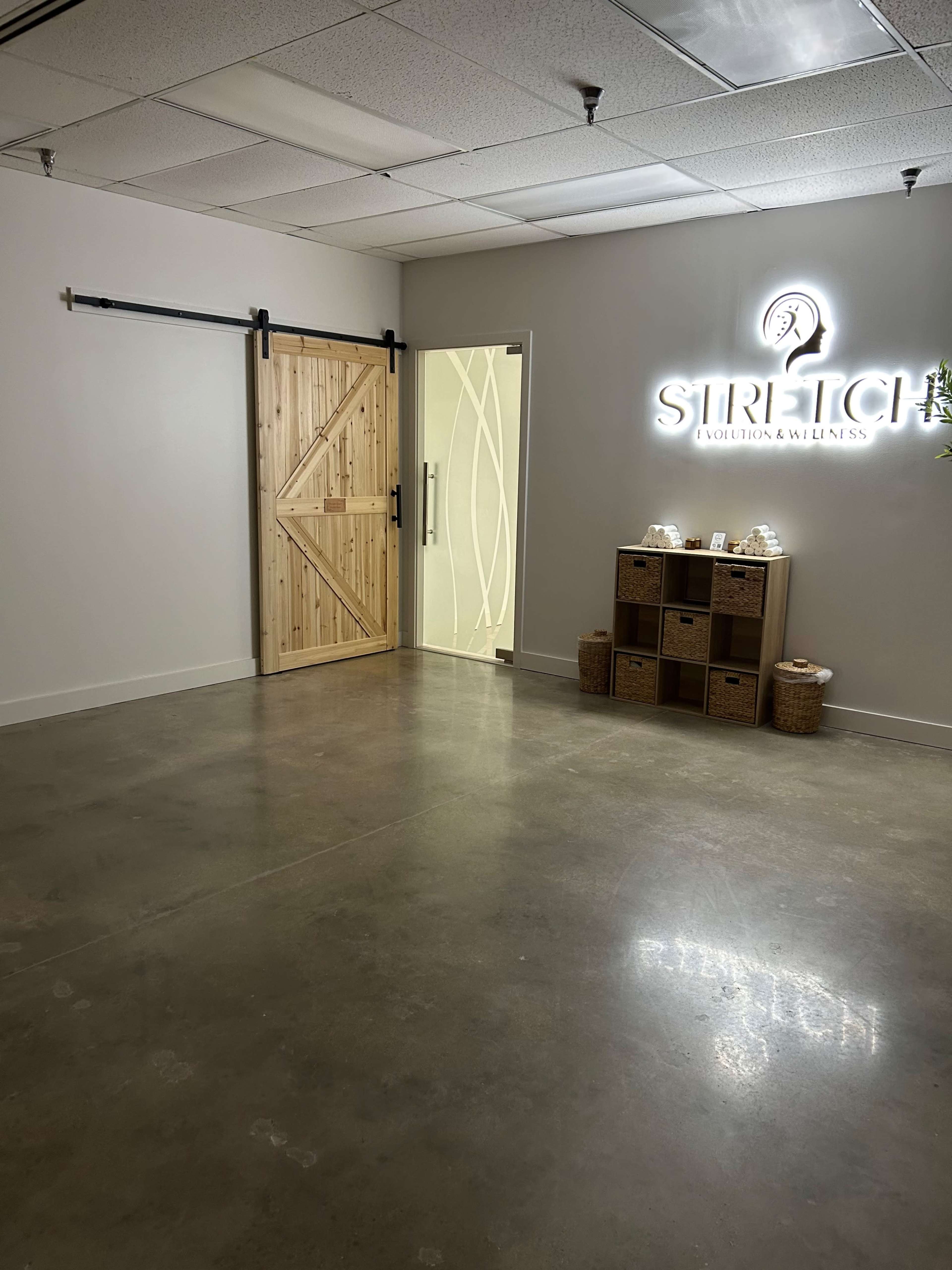 Tranquil Wellness & Content Studio with LED Mirror Wall in Lanham Image in Glenn Dale, Lanham, MD