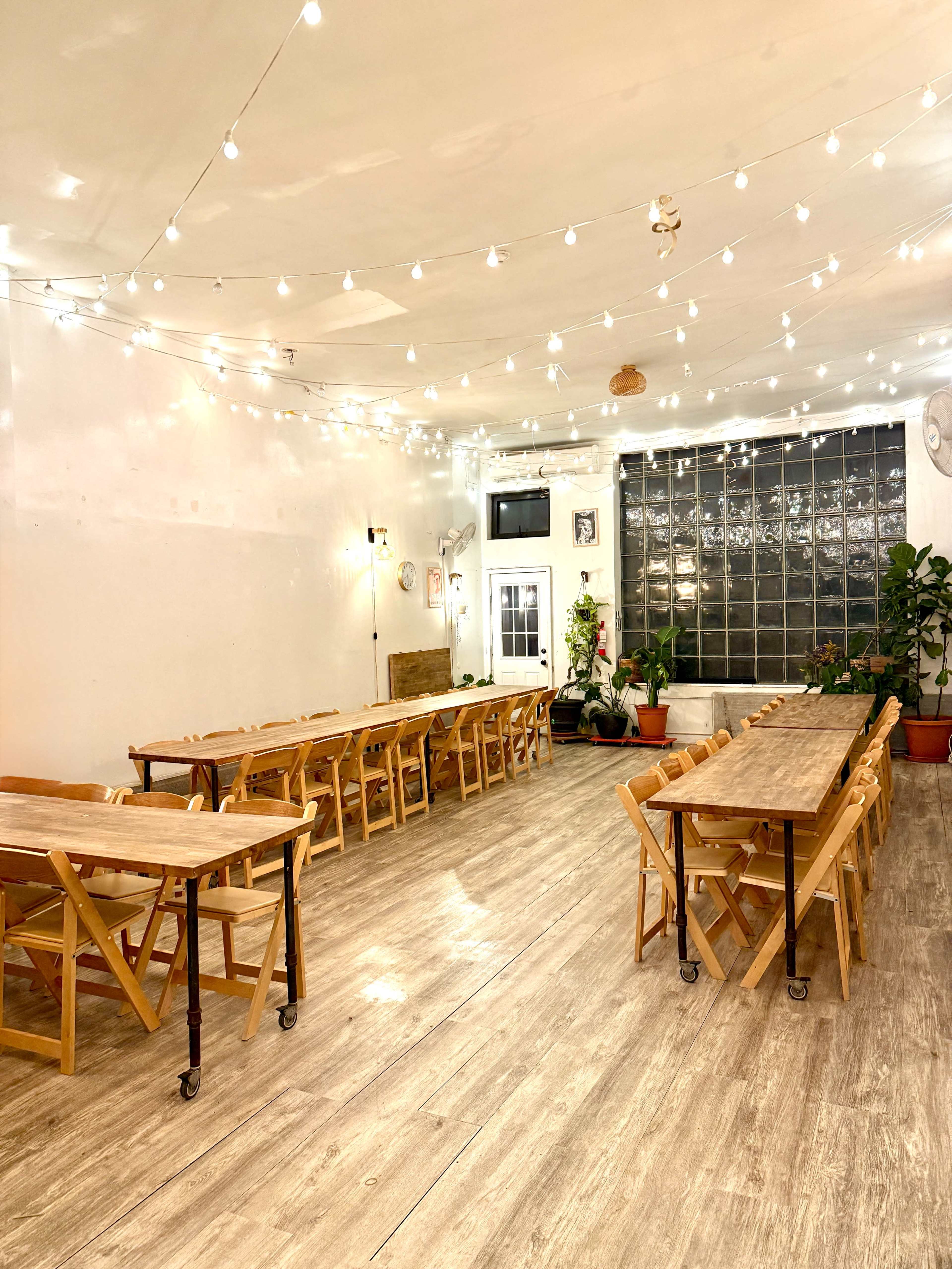 Bright Brooklyn Meeting & Creative Space Image in Williamsburg, Brooklyn, NY