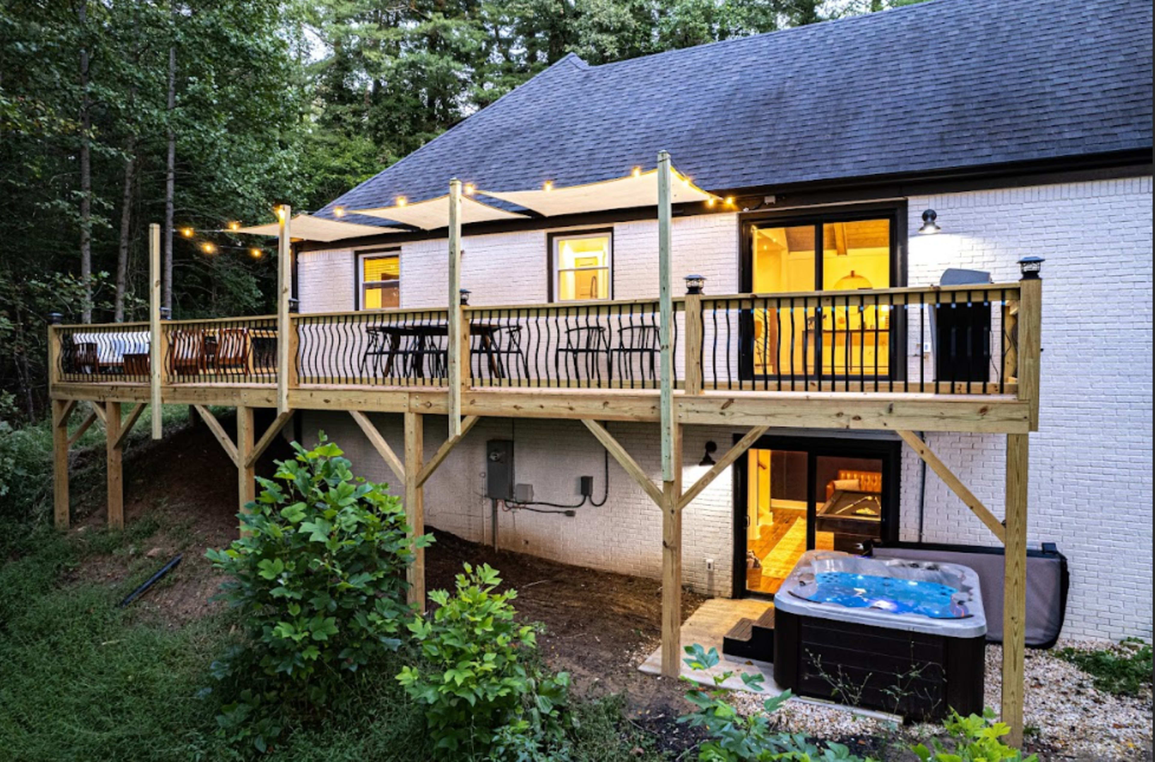Upscale Oasis: Private Luxury Woodland Retreat Image in , Asheville, NC