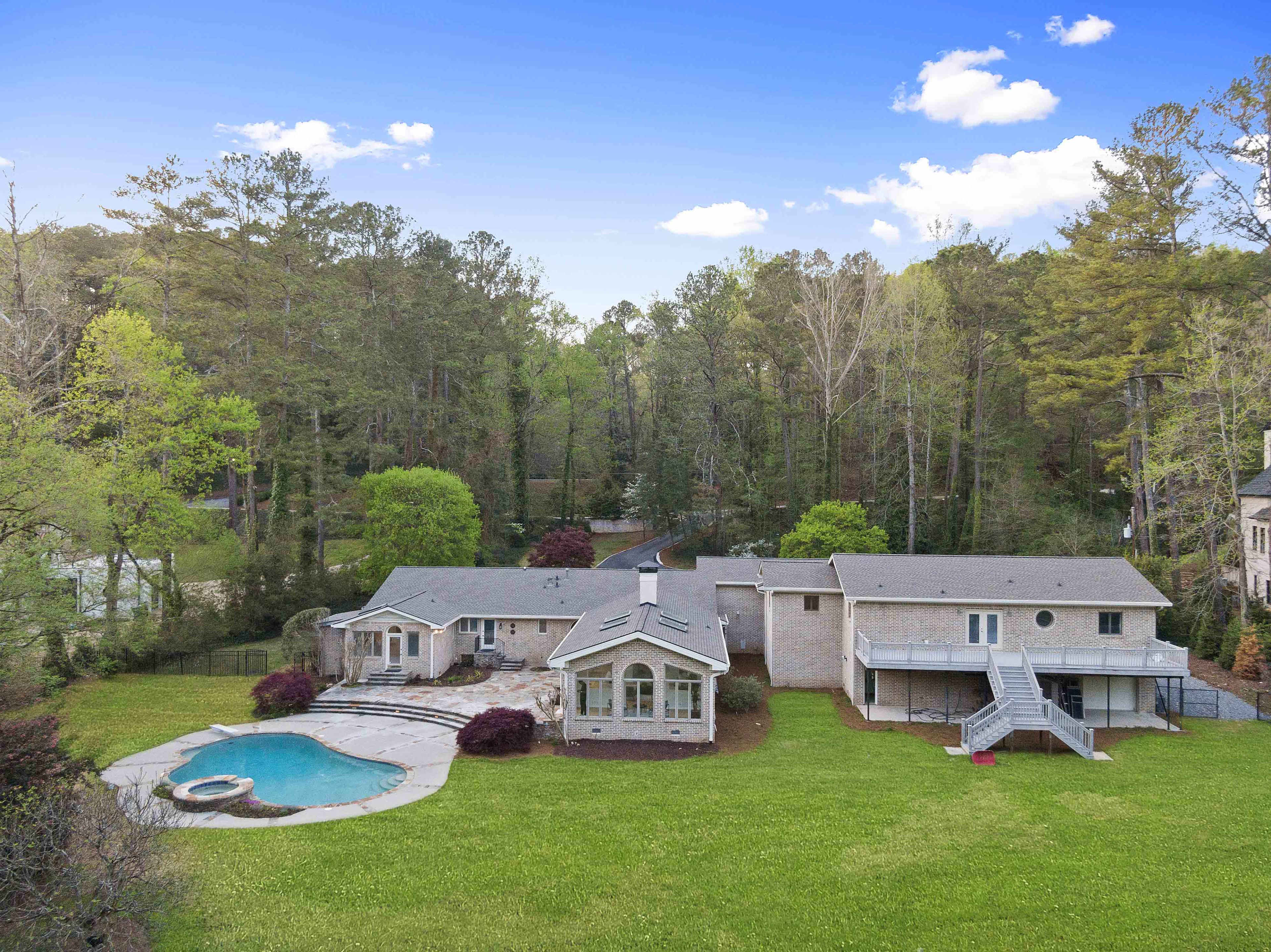 Modern Ranch Retreat in Buckhead/Sandy Springs Image in Sandy Springs, Atlanta, GA