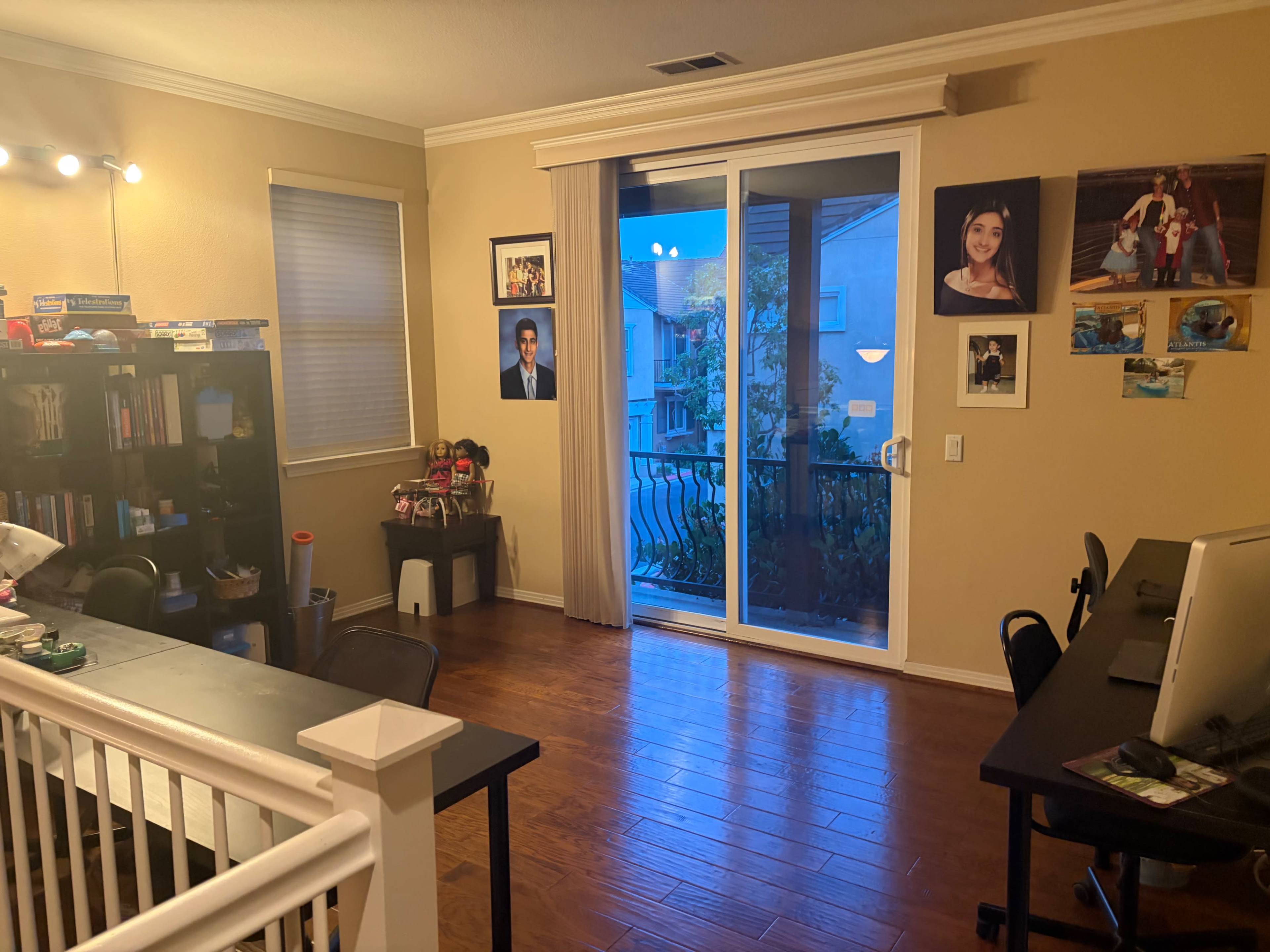 Urban 5 bedroom home in Gated Community Image in Park Plaza, Torrance, CA