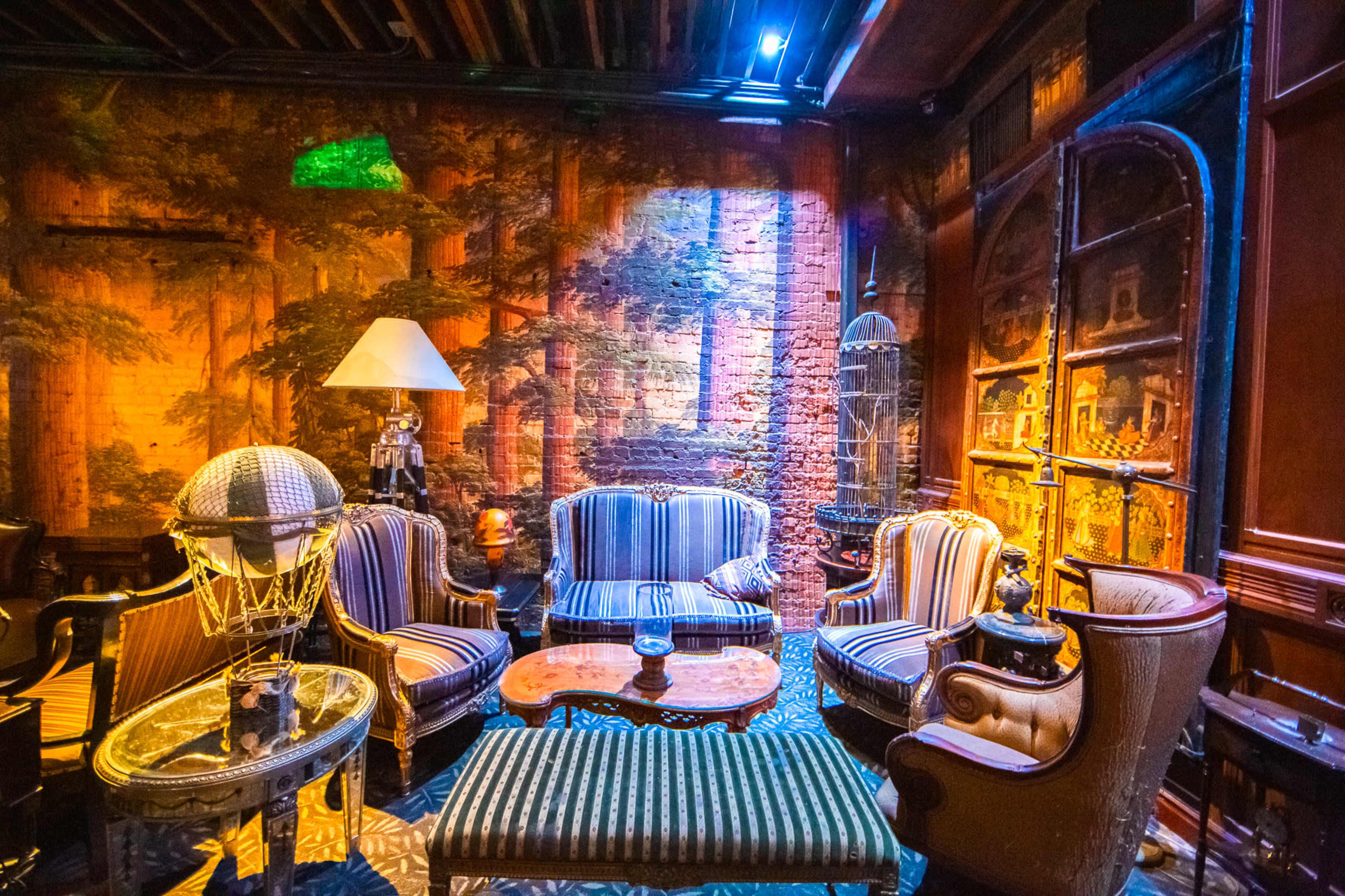 UNIQUE BAR AND LOUNGE AREA Image in Central LA, LOS ANGELES, CA