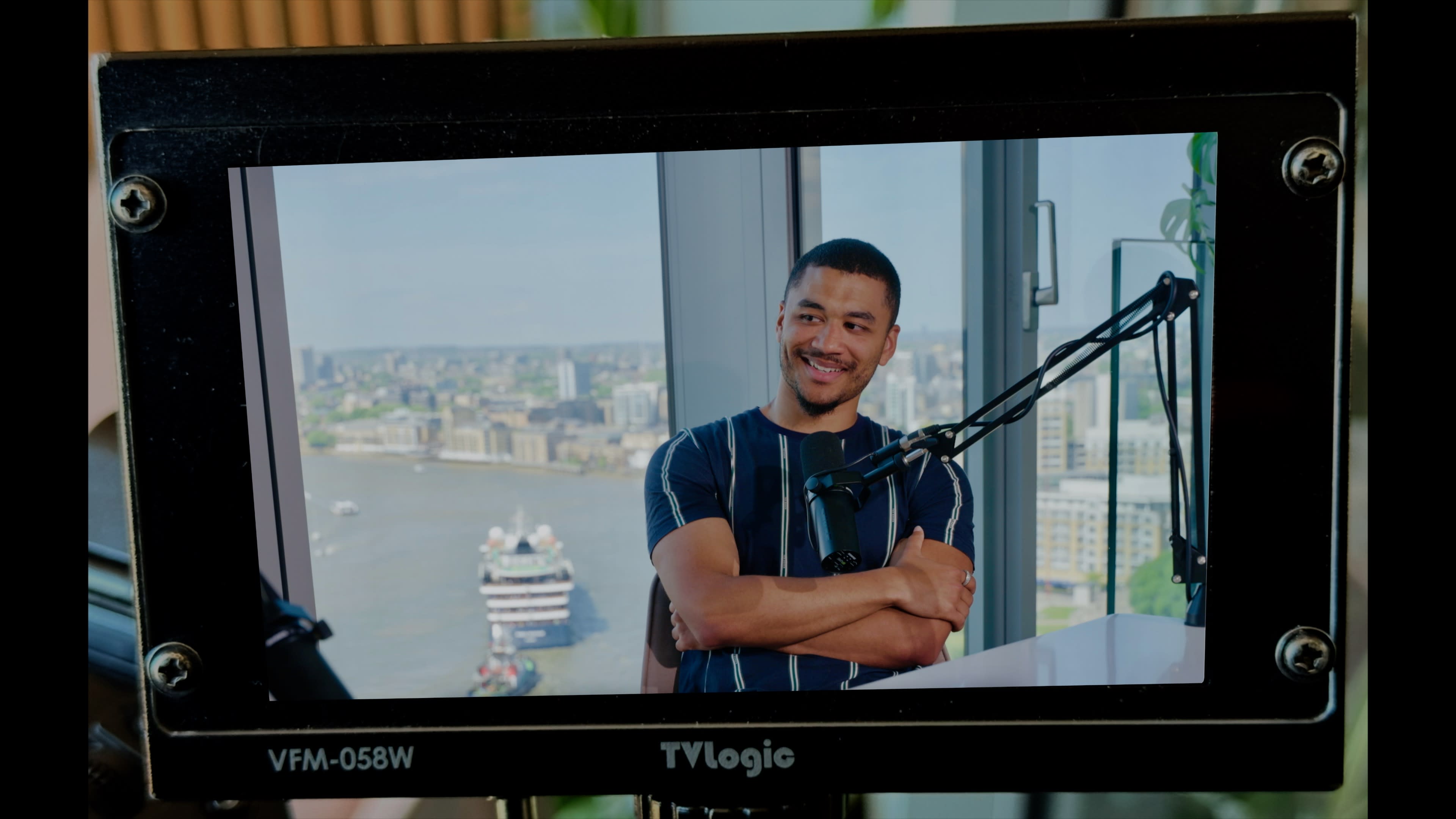 All-Inclusive Podcast & Interview Recording Image in Canary Wharf, London, ENG