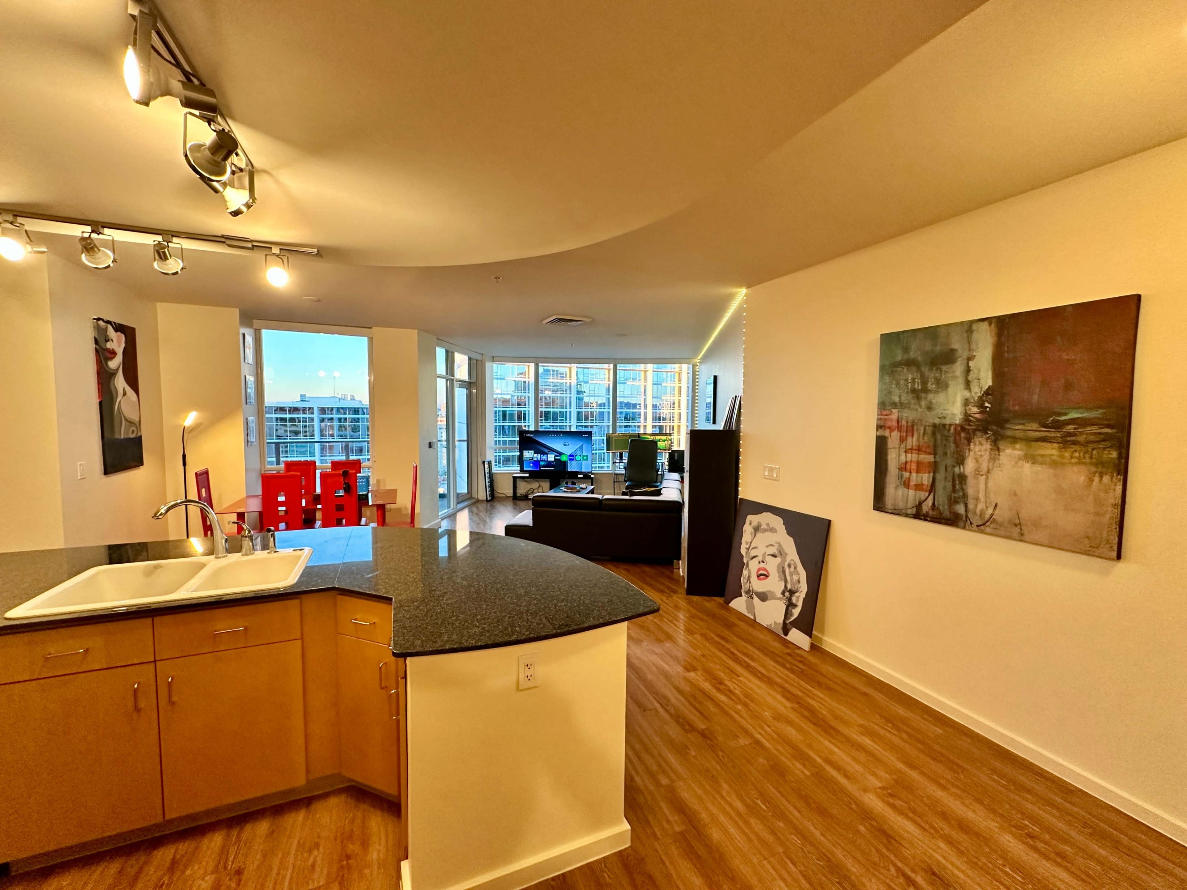 Highrise Loft with Downtown Views Image in Central City, Phoenix, AZ