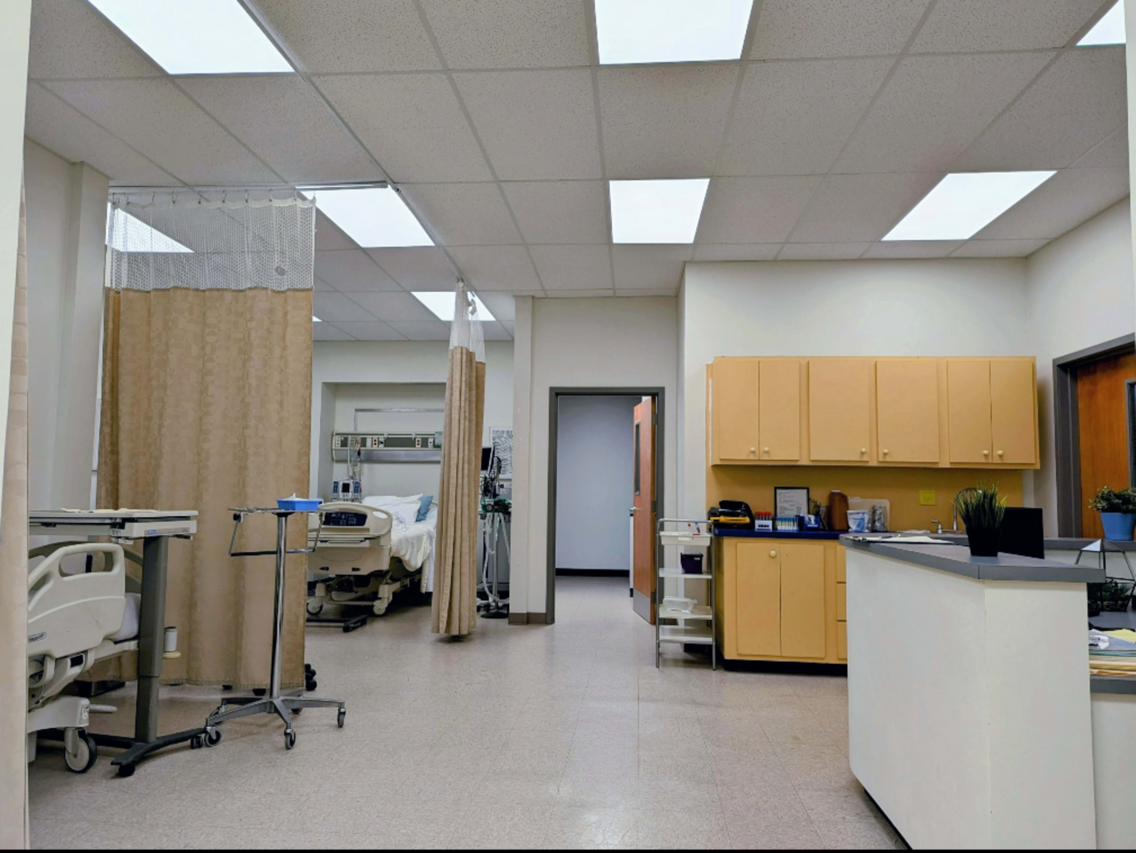 Large Hospital Set available for filming & photoshoots Image in South Fulton, Atlanta, GA
