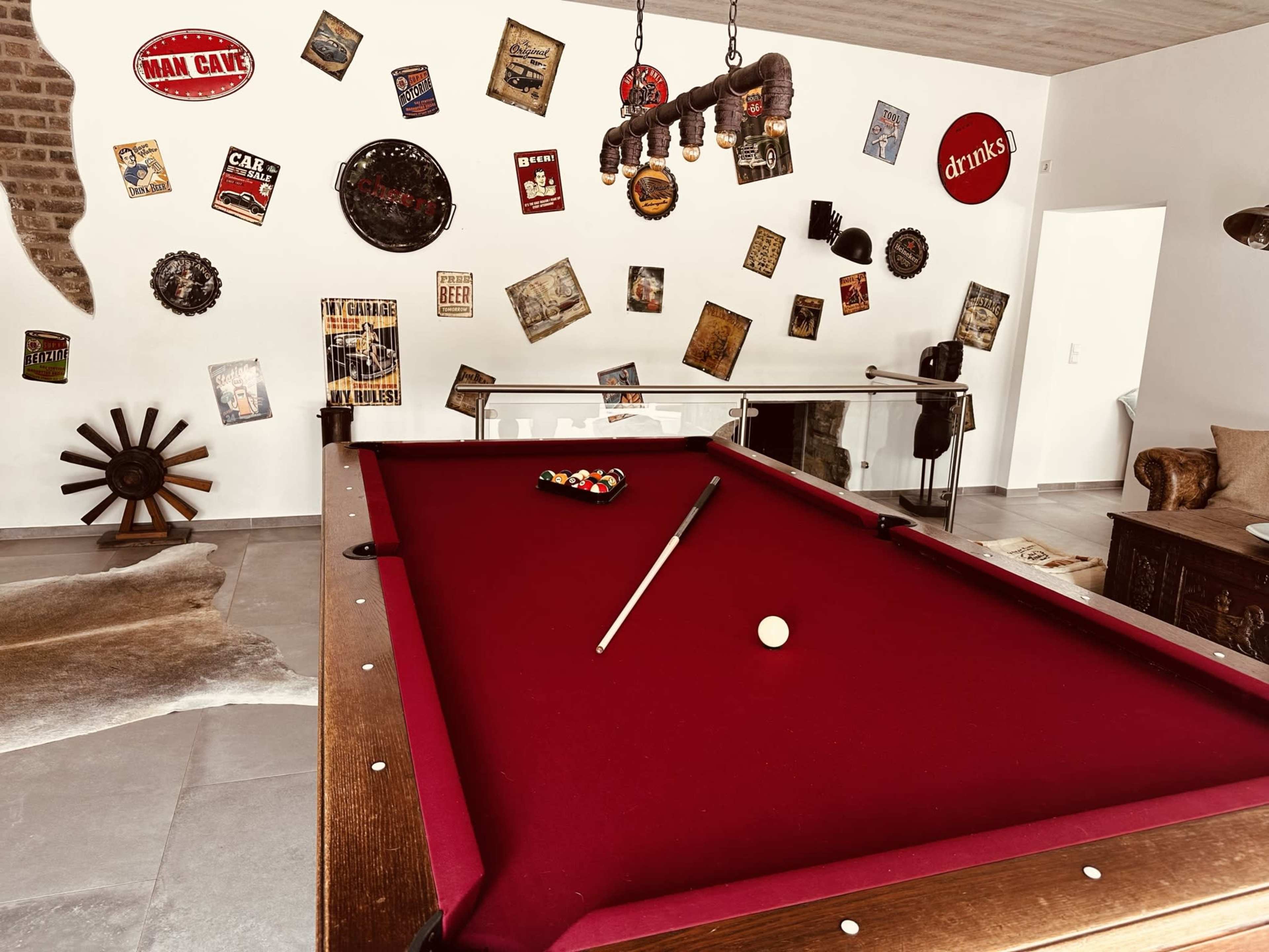 Luxus-Spa, Bar, Weinkeller & Billard Image in , Leverkusen