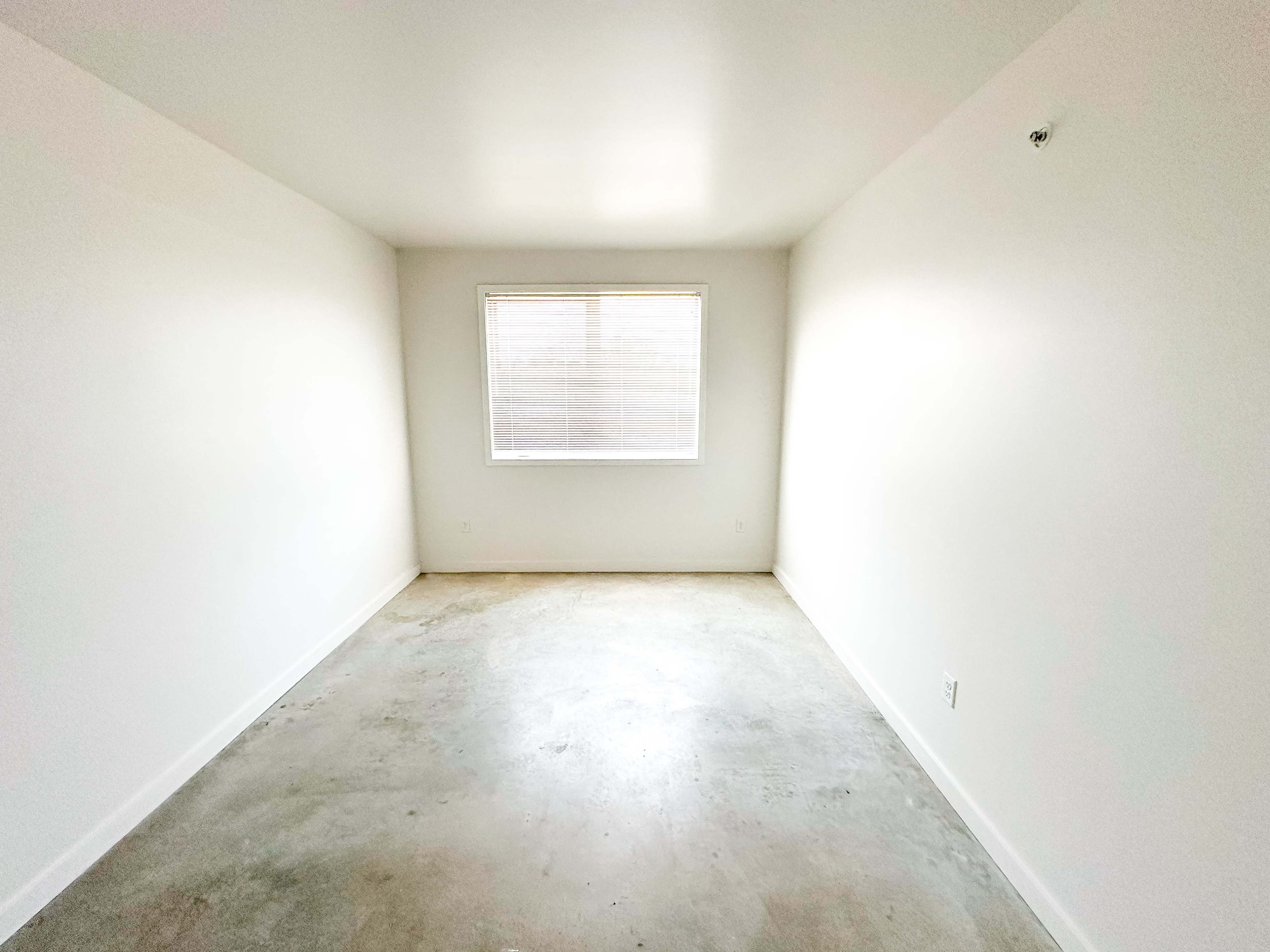 Downtown Loft with great lighting and open space Image in Downtown Kansas City, Kansas City, MO