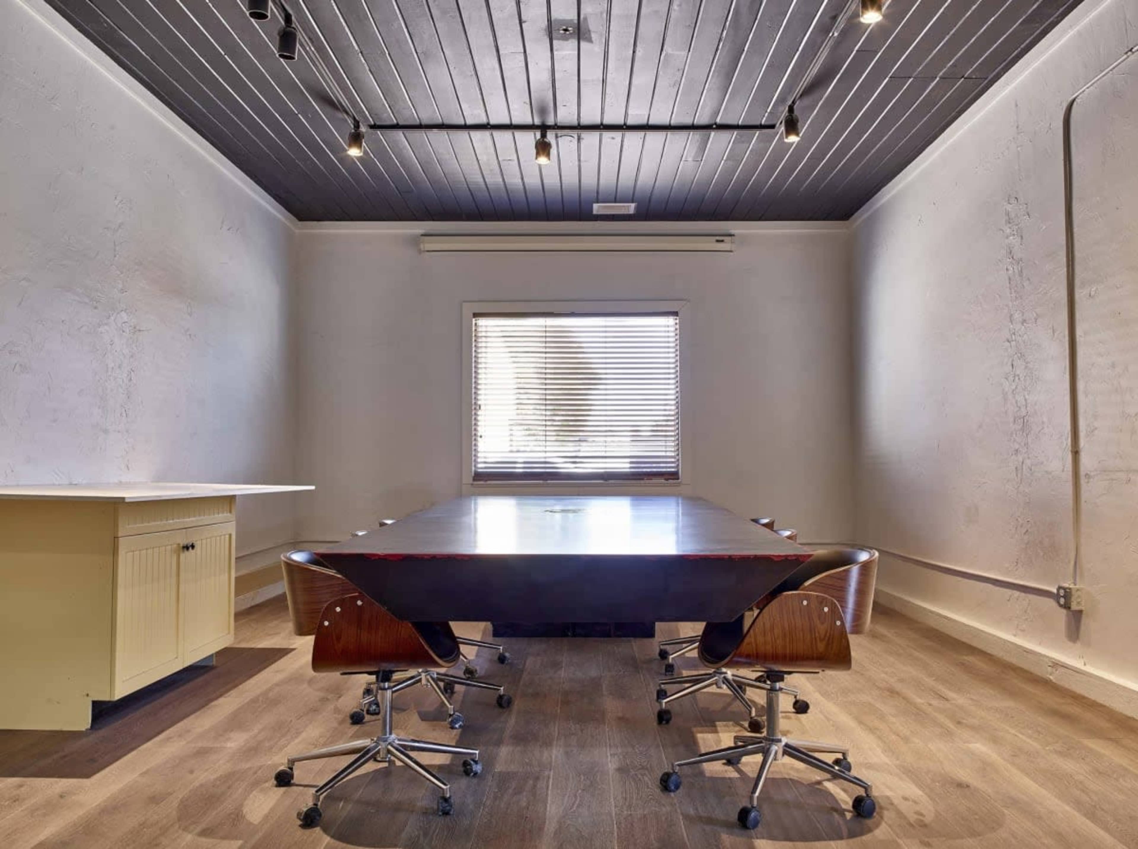 Large Boutique Urban Photo/Film/Event space in the heart of Sodo Orlando Image in South Division, Orlando, FL