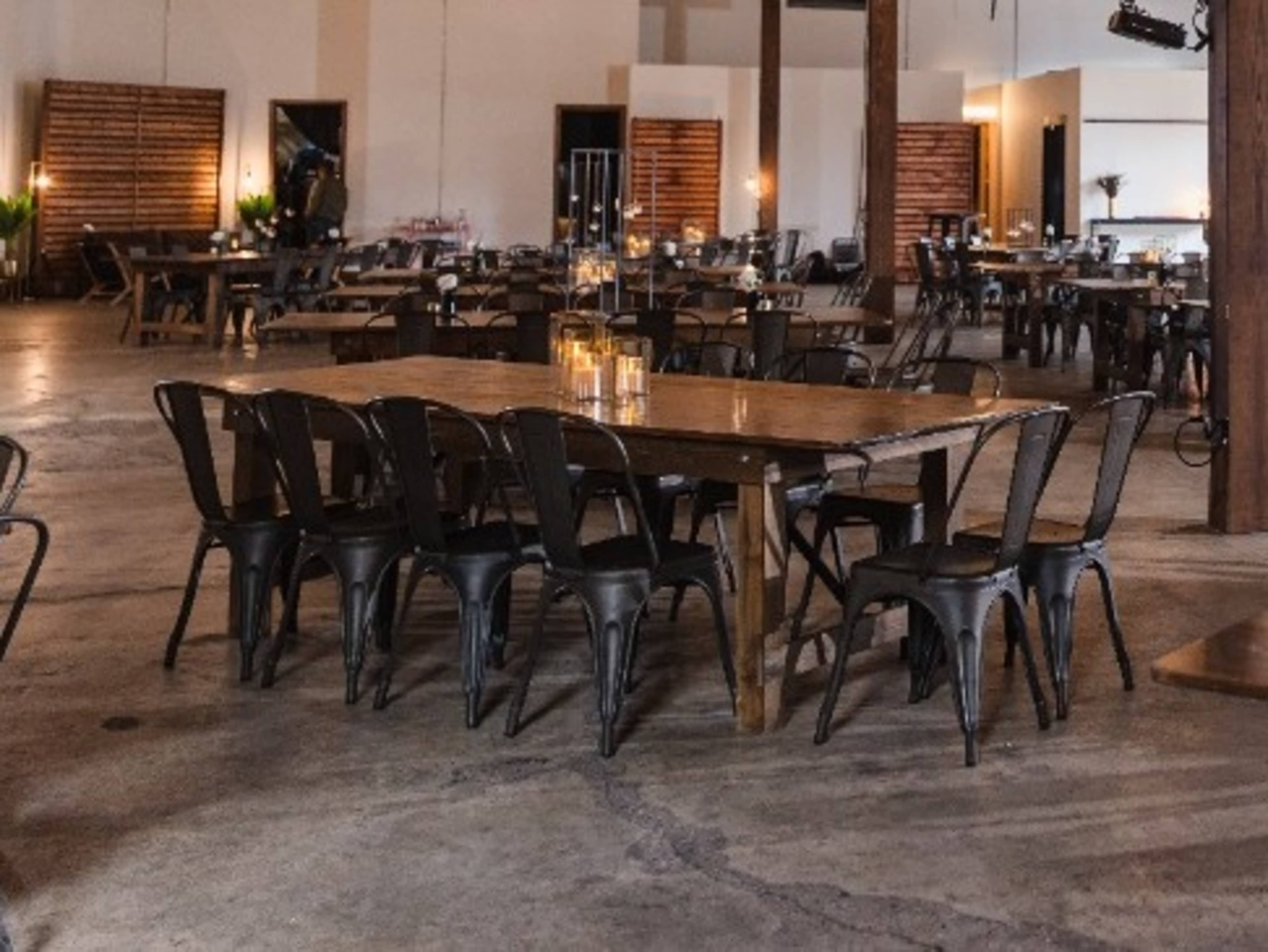 Farmhouse Table | 10 Tolix Chairs