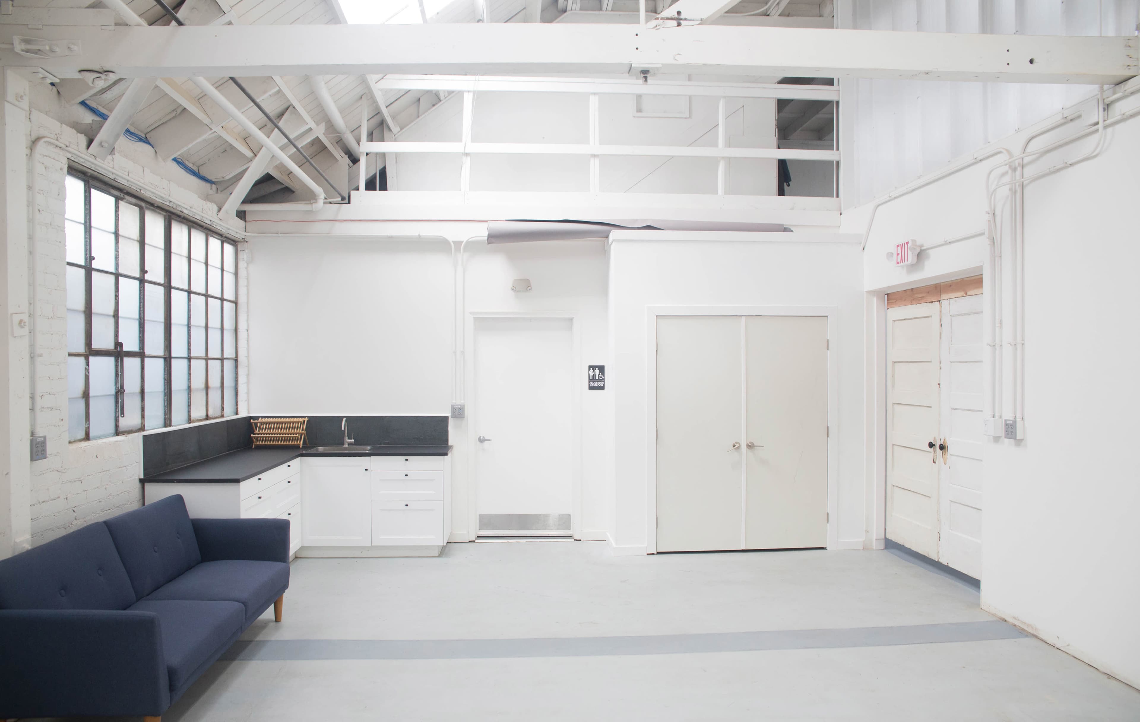 New Versatile, Spacious, Naturally Lit Photo/Video studio in West Oakland Image in West Oakland, Oakland, CA