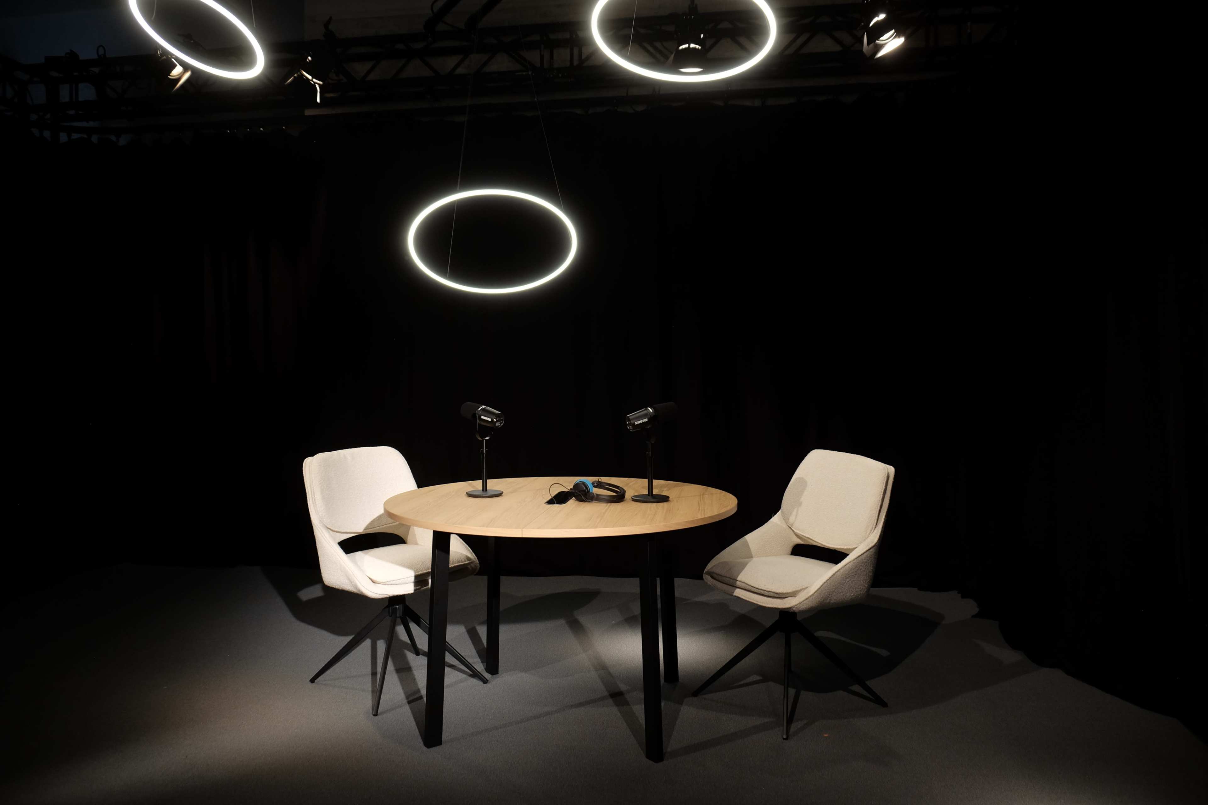 Voll ausgestattetes Video & Podcast Studio - Zentral gelegen Image in Tiergarten, Berlin