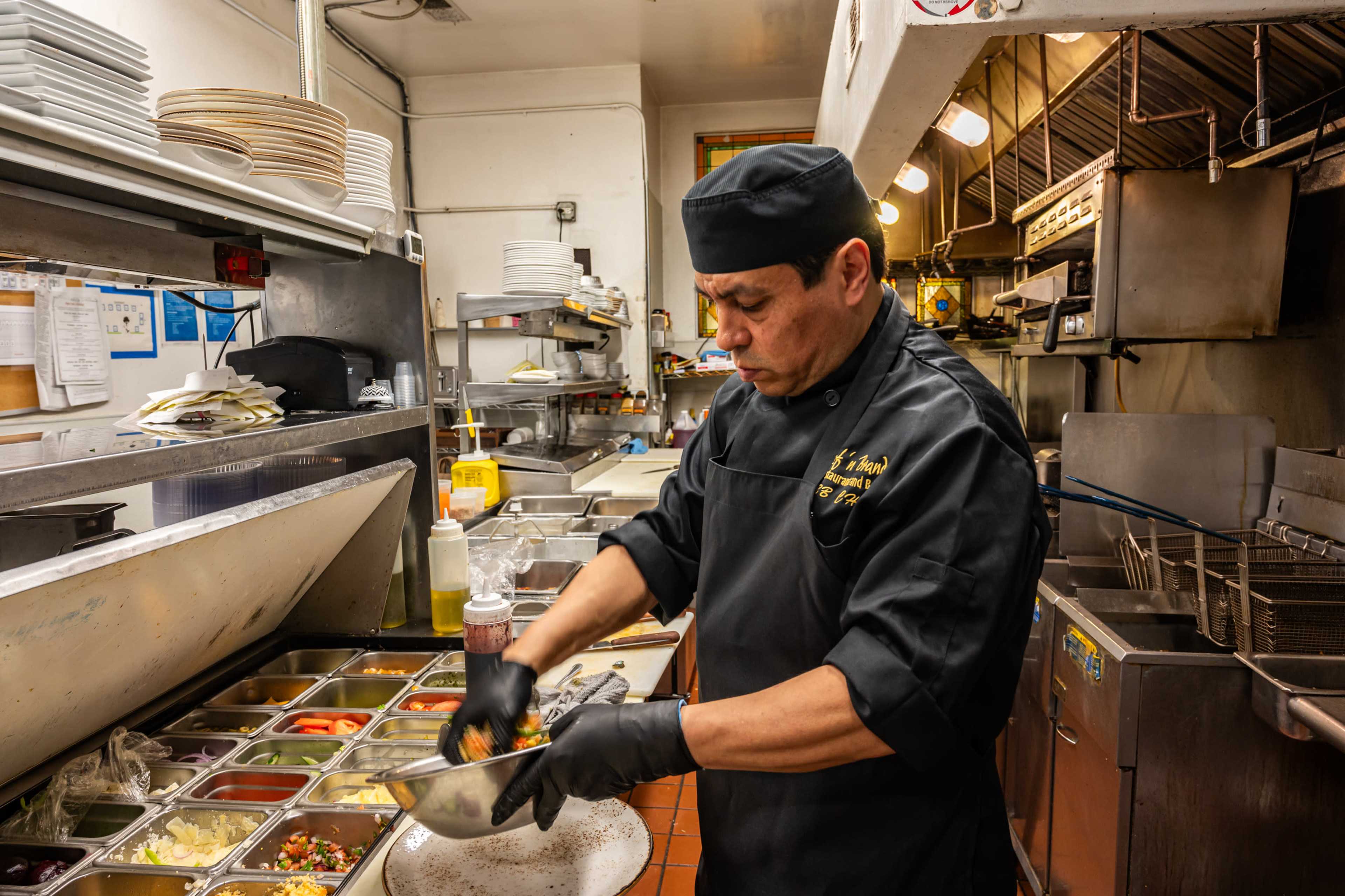 Bistro, bar and patio Image in Lake View, Chicago, IL