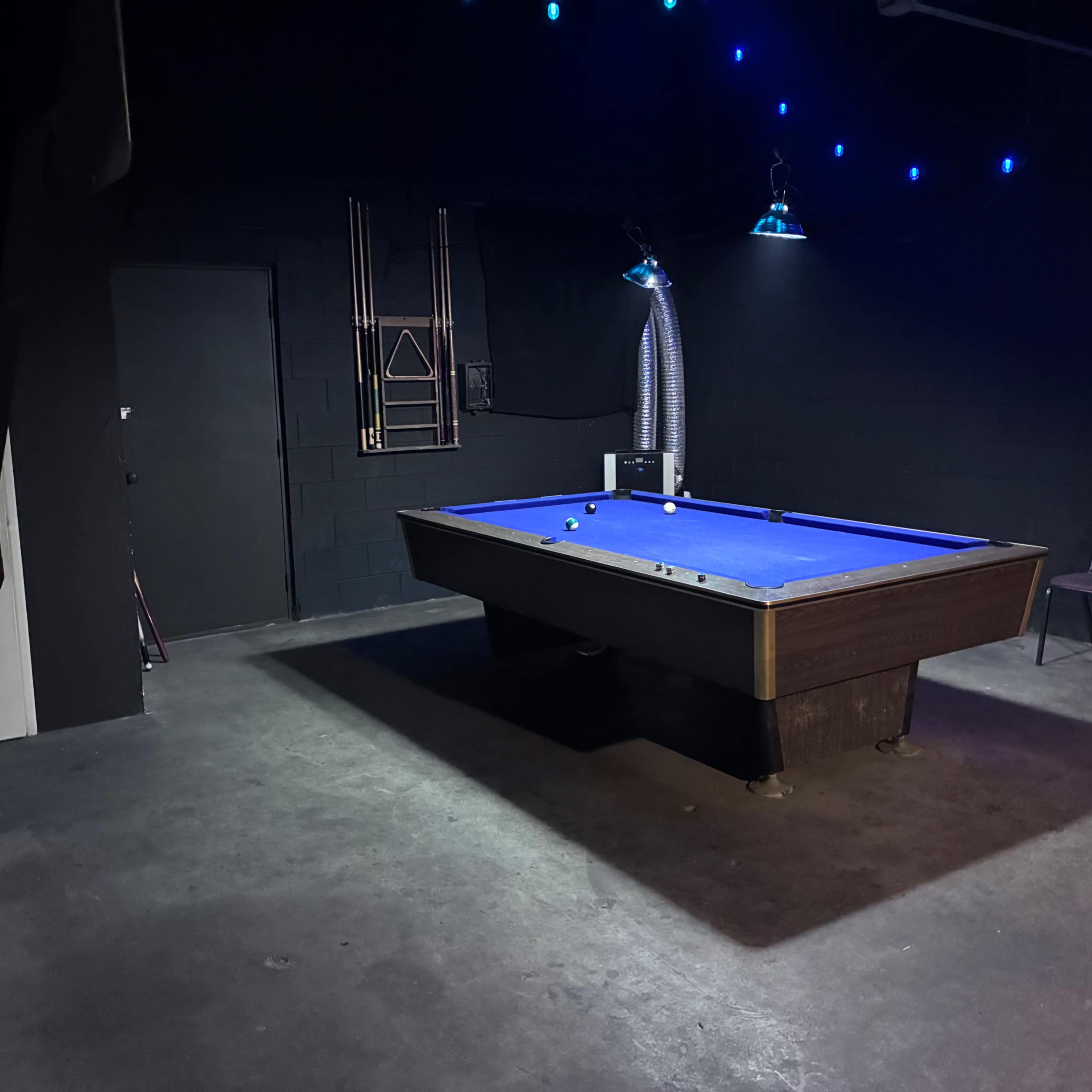 Warehouse Studio with pool table Image in South Montebello, Montebello, CA