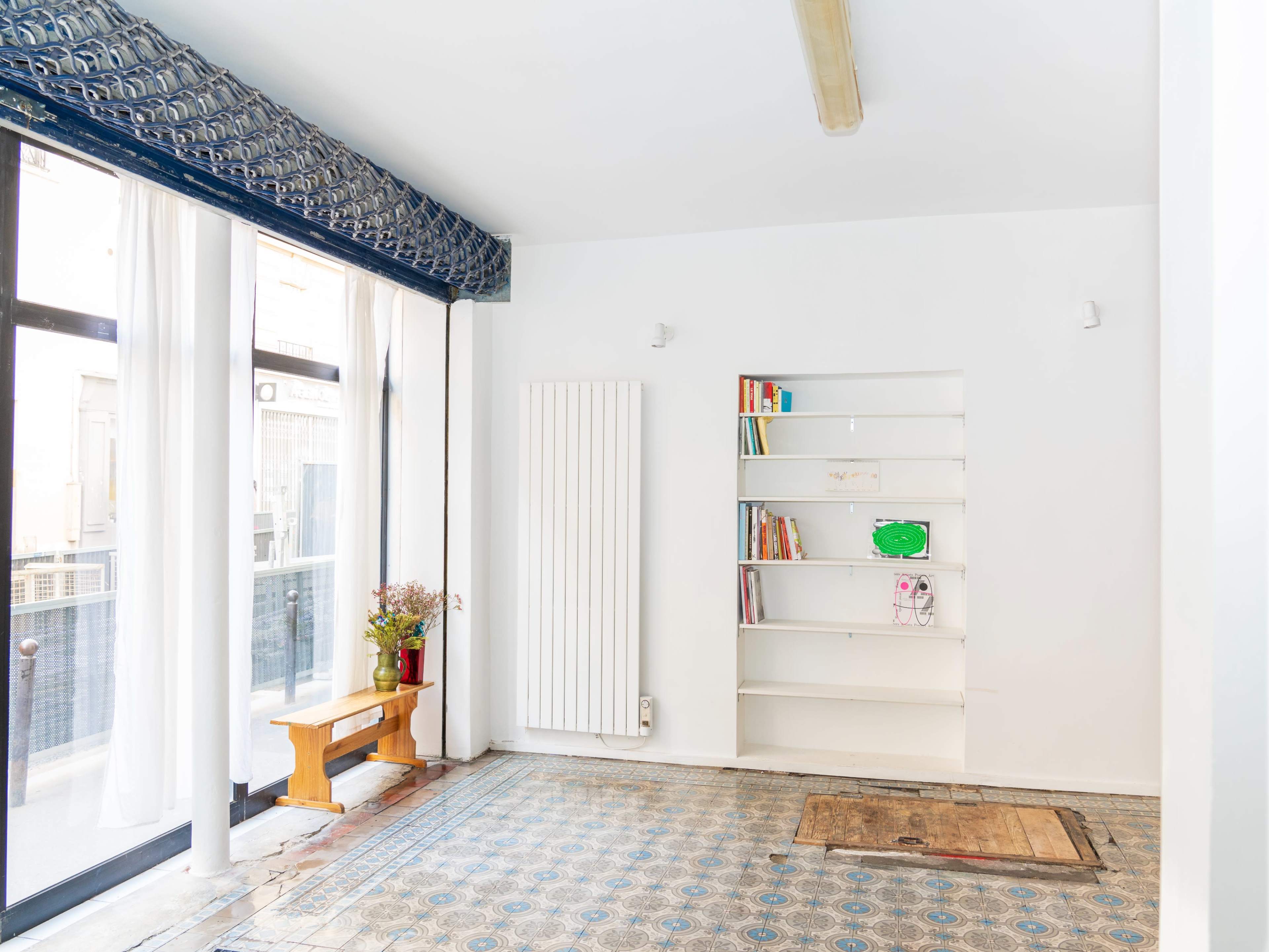 Espace avec vitrine sur rue dans le 11ème Image in Roquette, Paris