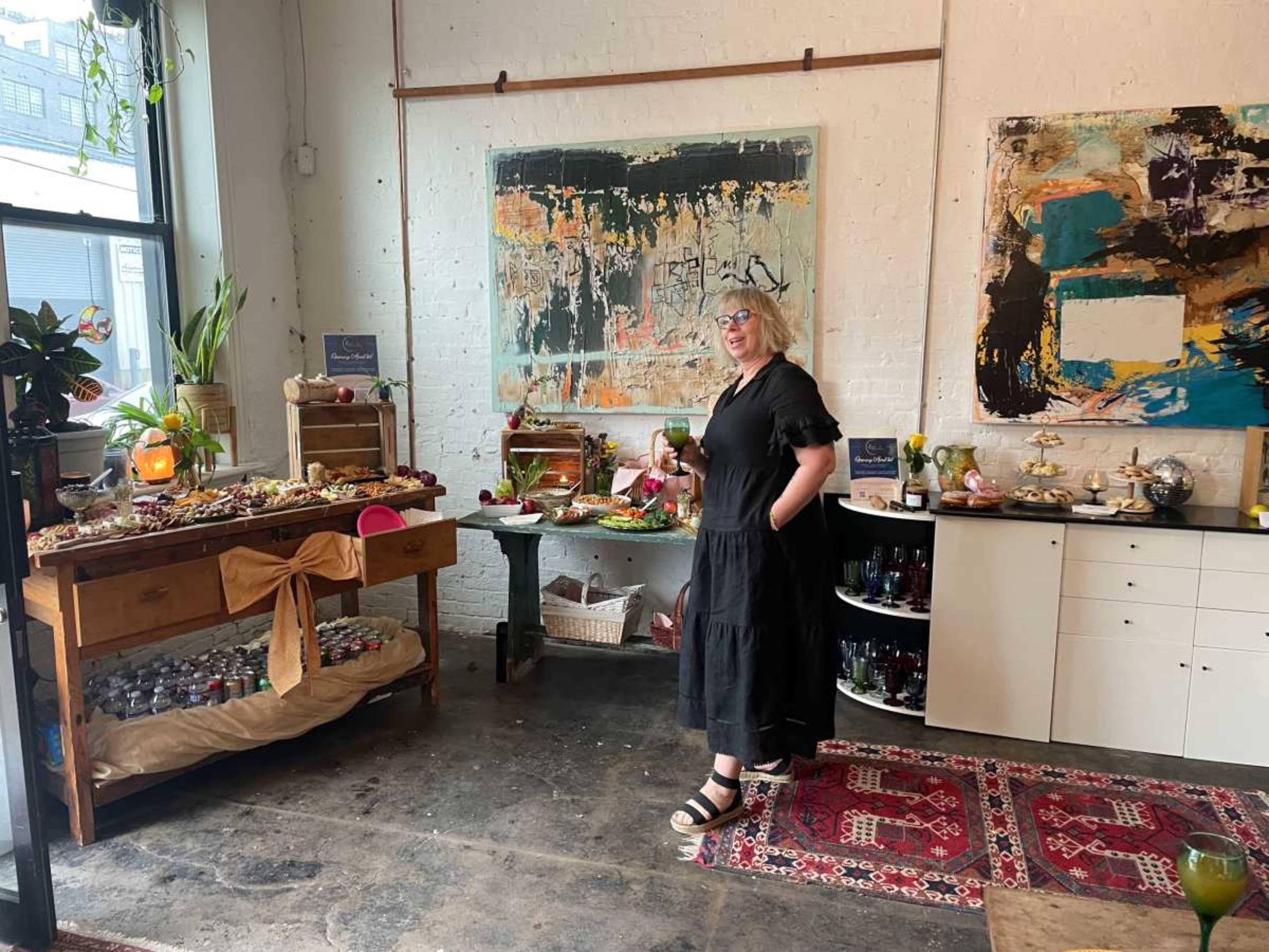 Urban Studio with Soulful Vibes & Room to Gather, Philadelphia, PA ...