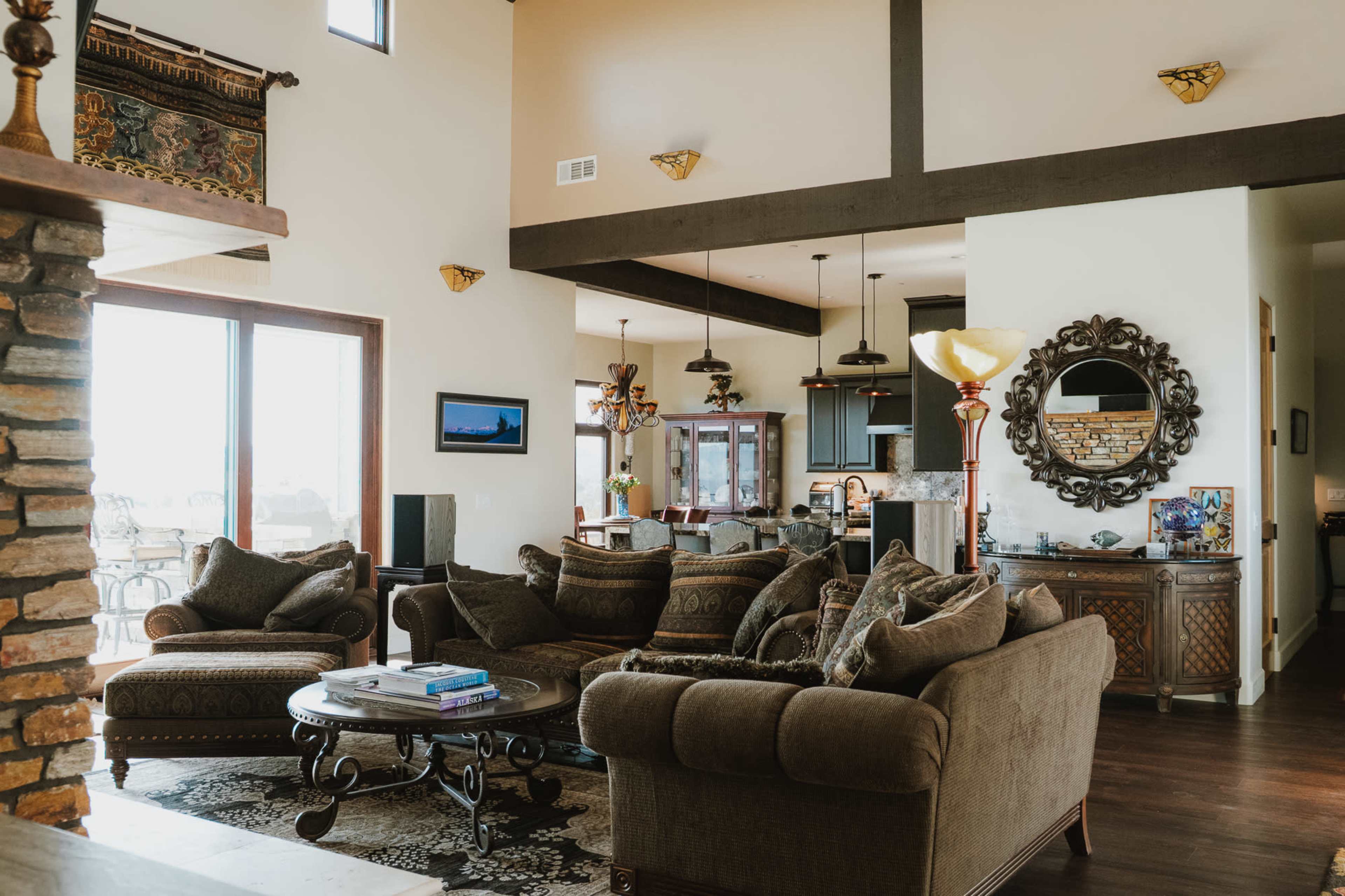 Large Country Modern Home with Mountain Views Image in Hidden Meadows, Escondido, CA