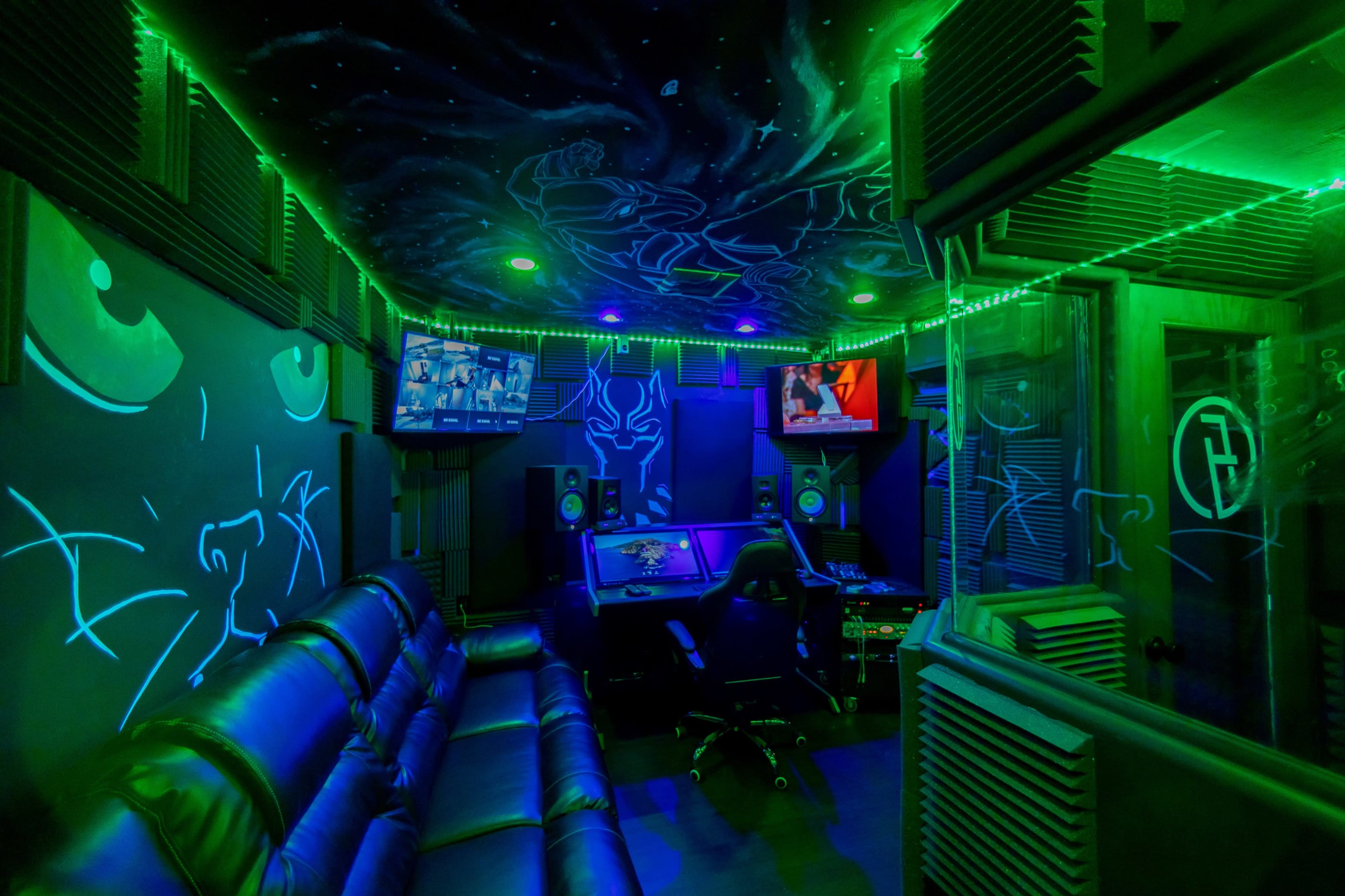 Miami Black Panther Recording Studio Rental Image in , Miami Gardens, FL