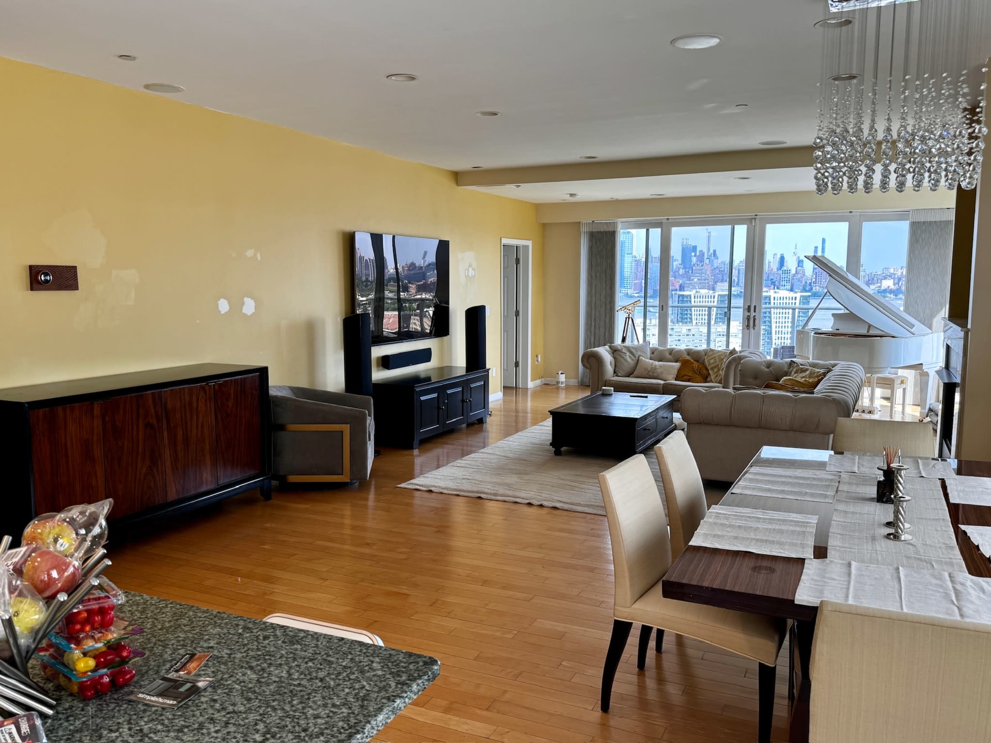 Open floor plan condo with world class NYC skyline views Image in Union City, Union City, NJ