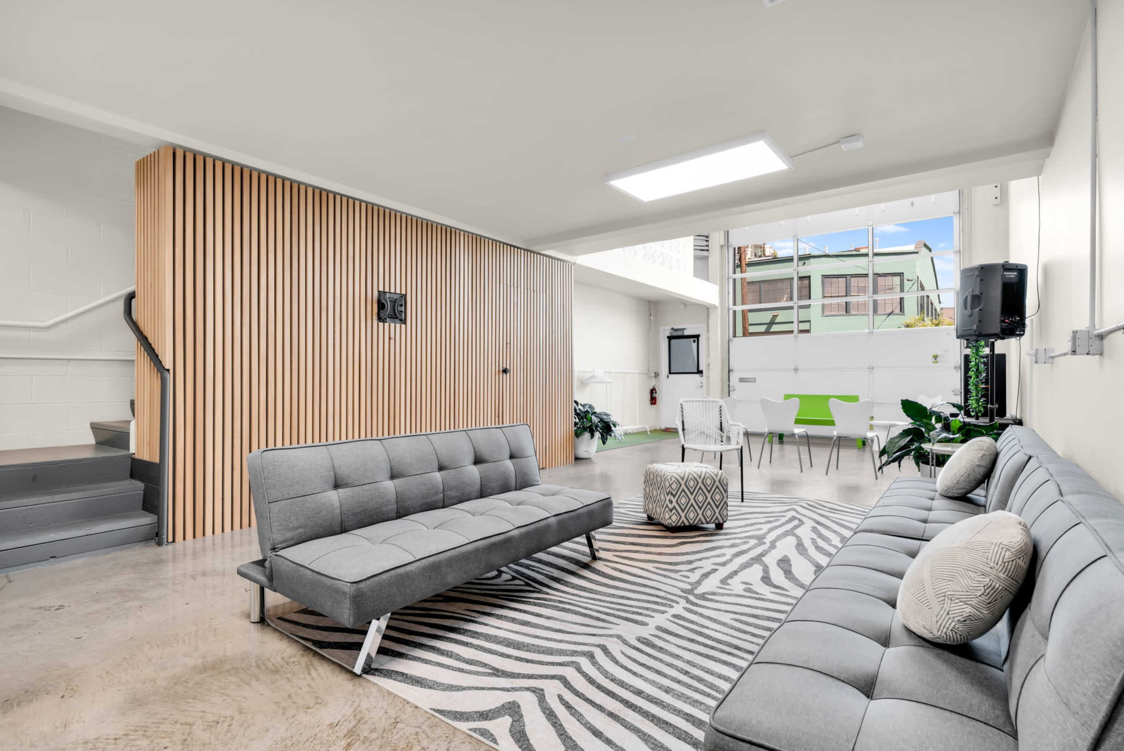 The Loft at 1010 Image in Hosford-Abernethy, Portland, OR