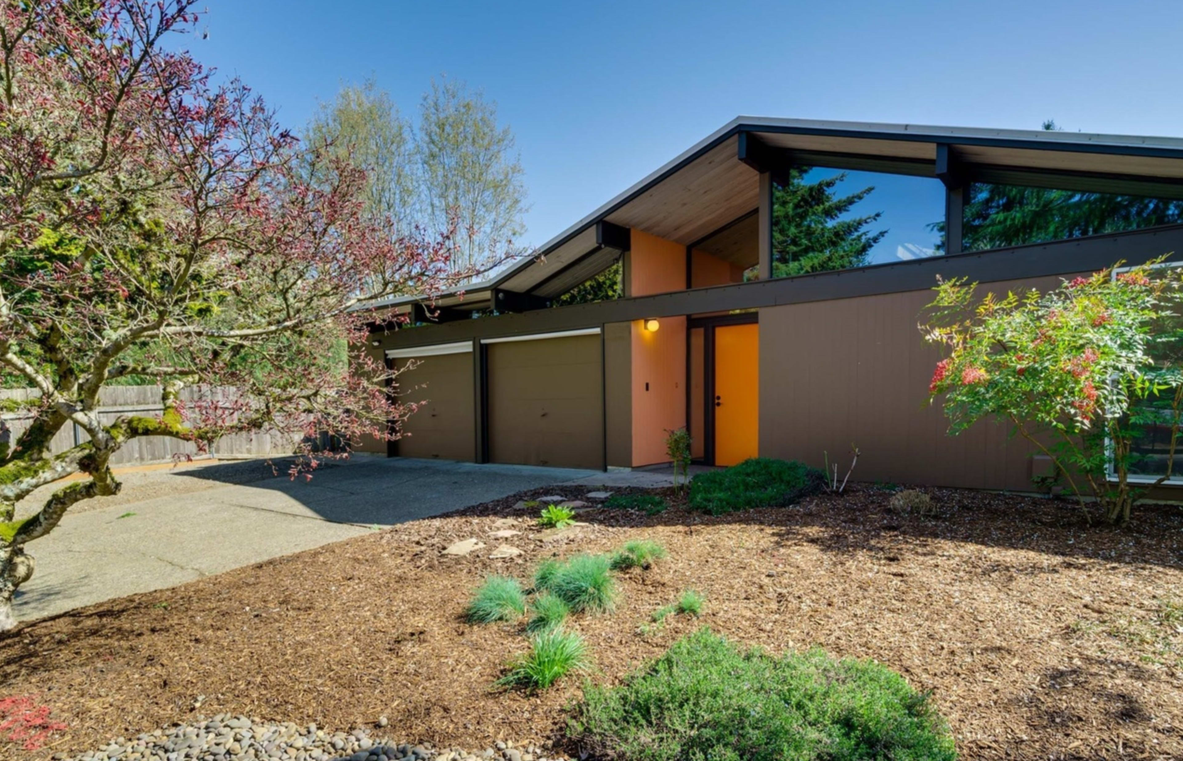 Mid-Century Rummer Atrium House with Lush Indoor Garden Image in Garden Home-Whitford, Portland, OR