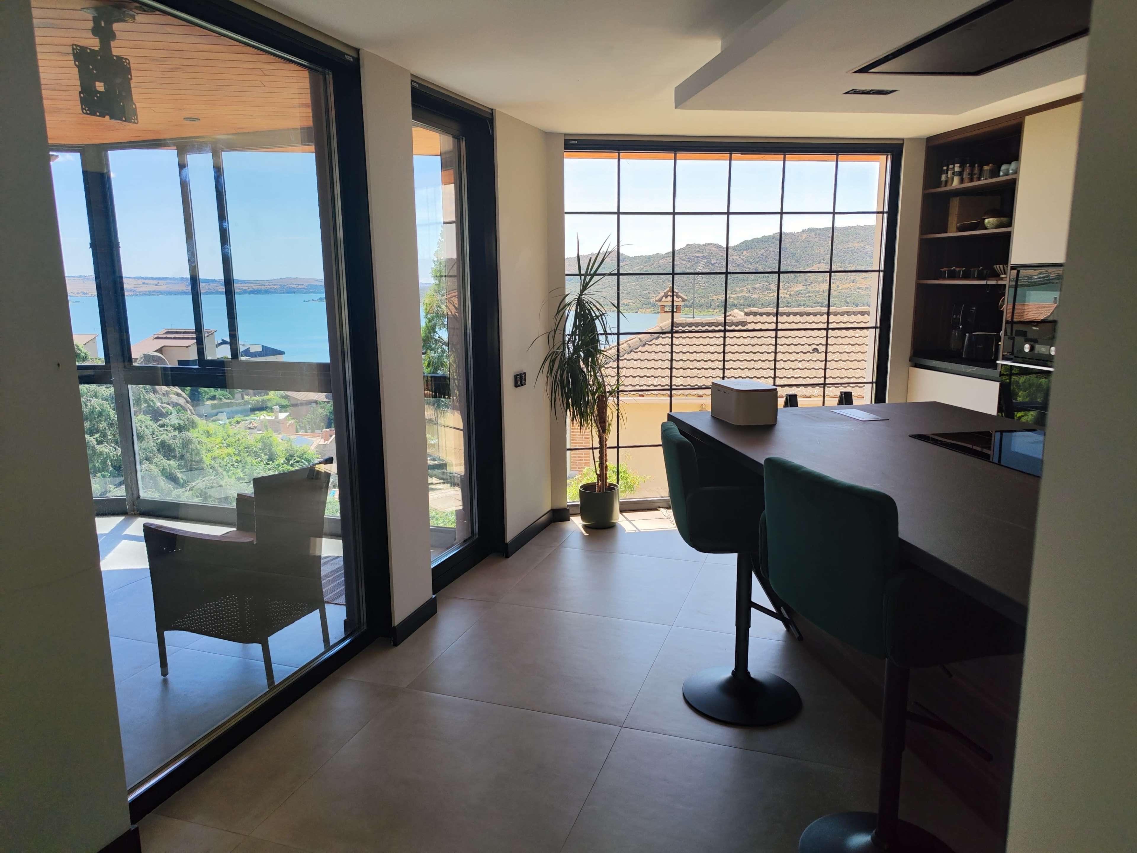 chalet contemporáneo de lujo en la sierra de Madrid Image in , MANZANARES EL REAL, M