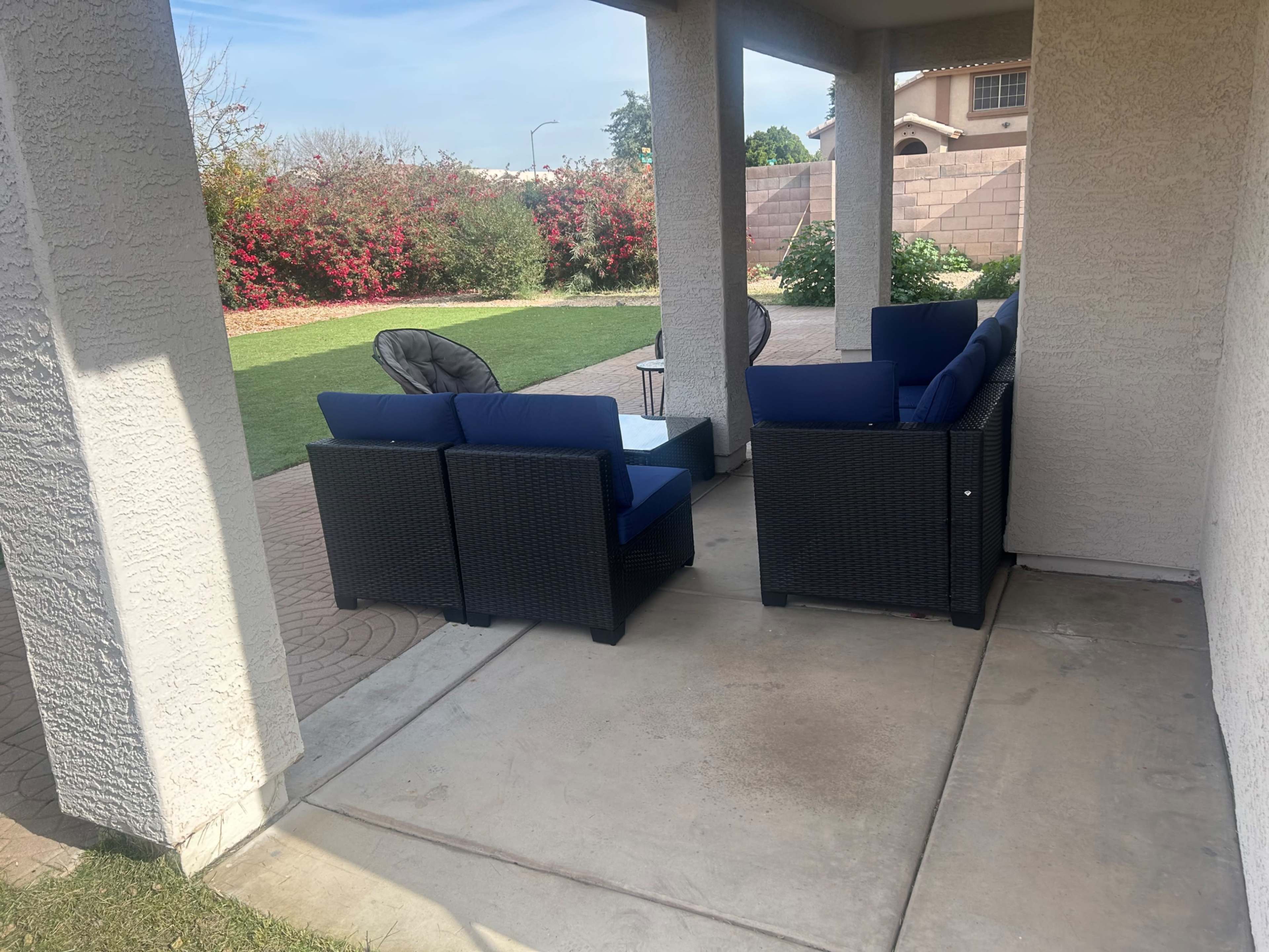 Serene Sanctuary for Yoga, Production & Meetings with Marble Kitchen Image in Cobblefield HOA, Glendale, AZ