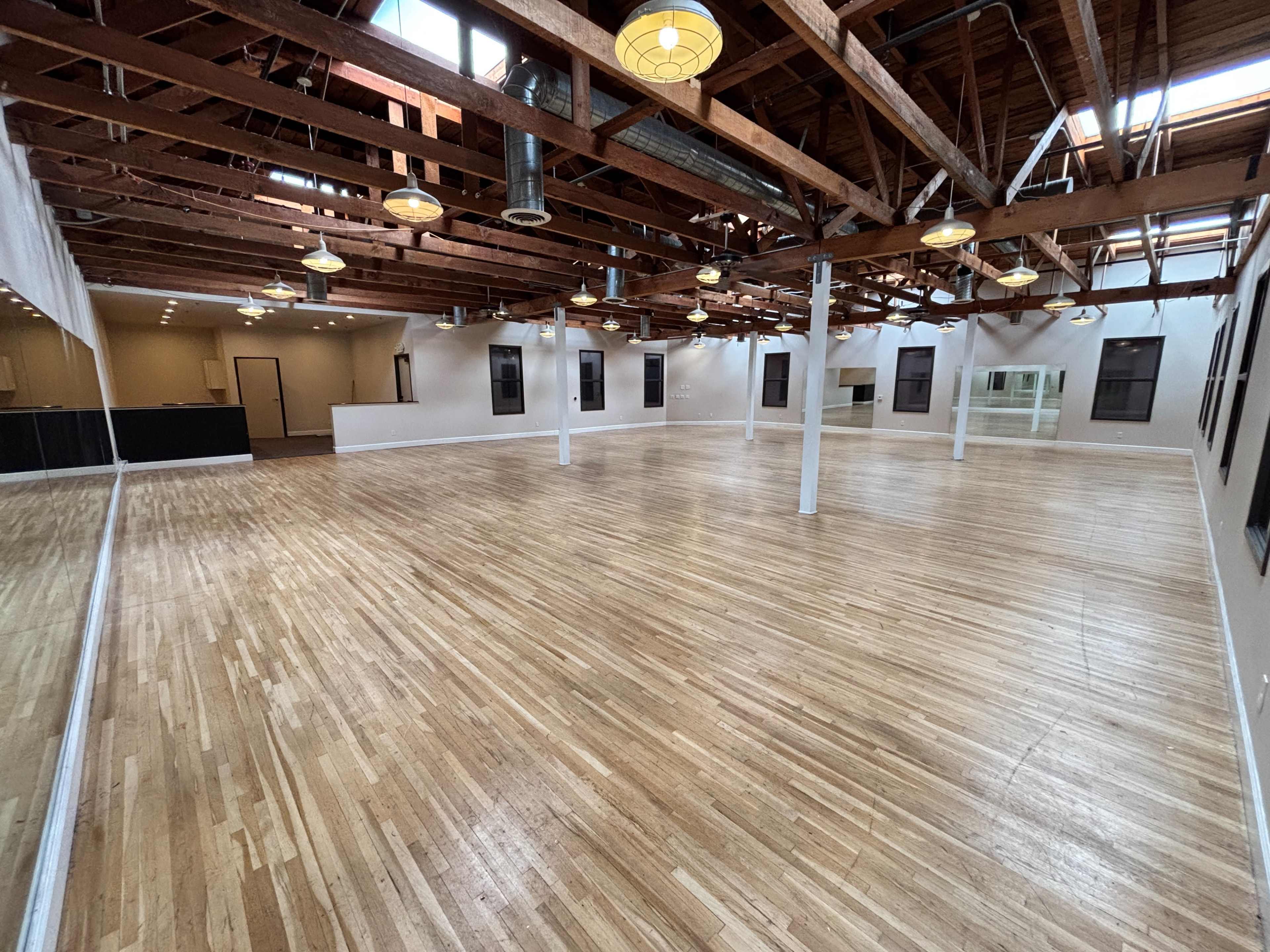Uptown Orange Ballroom Image in Orange, Orange, CA