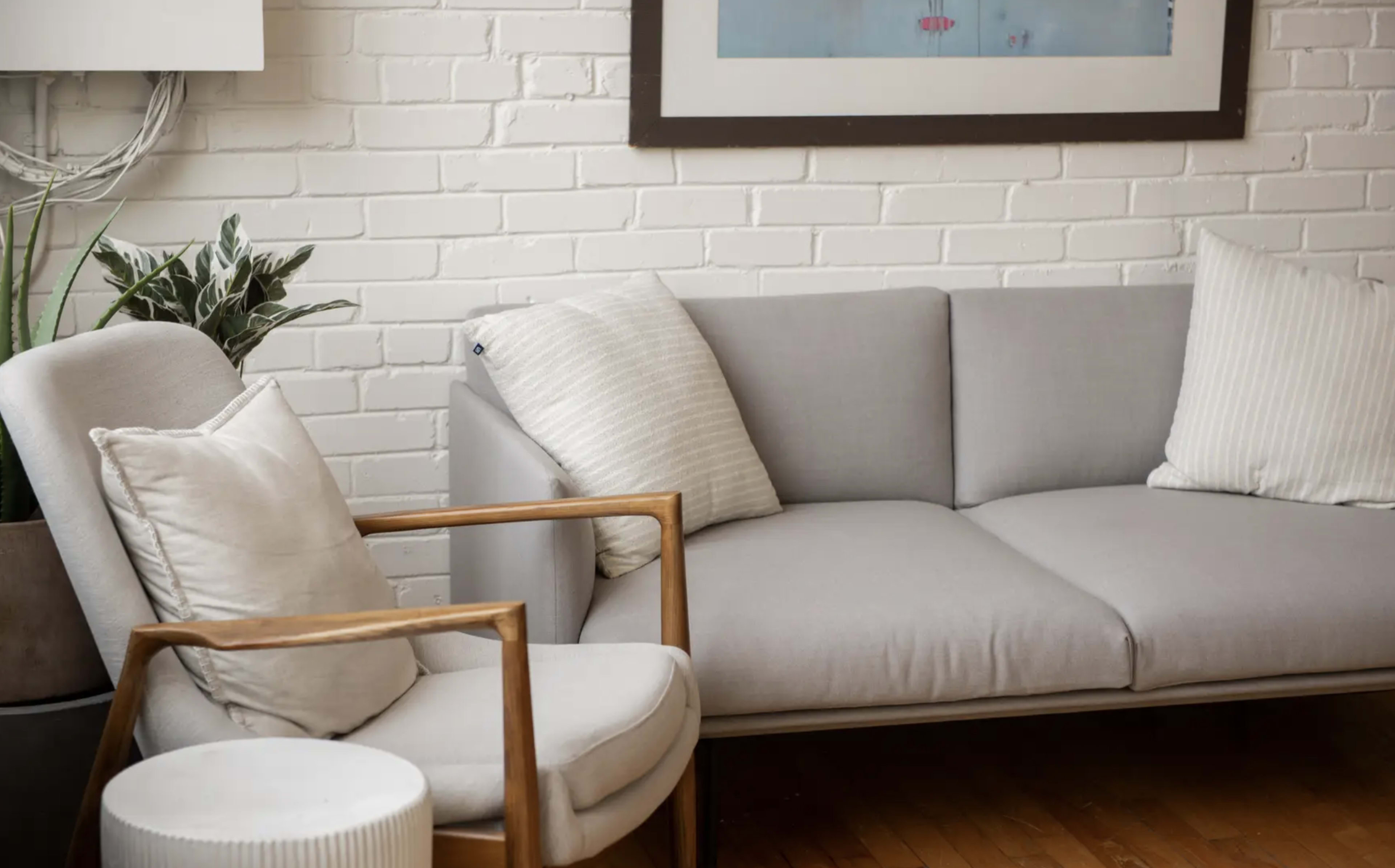 Versatile Loft Studio with Natural Light & Full Kitchen-Photoshoots, Productions & Creative Projects Image in Niagara, Toronto, ON