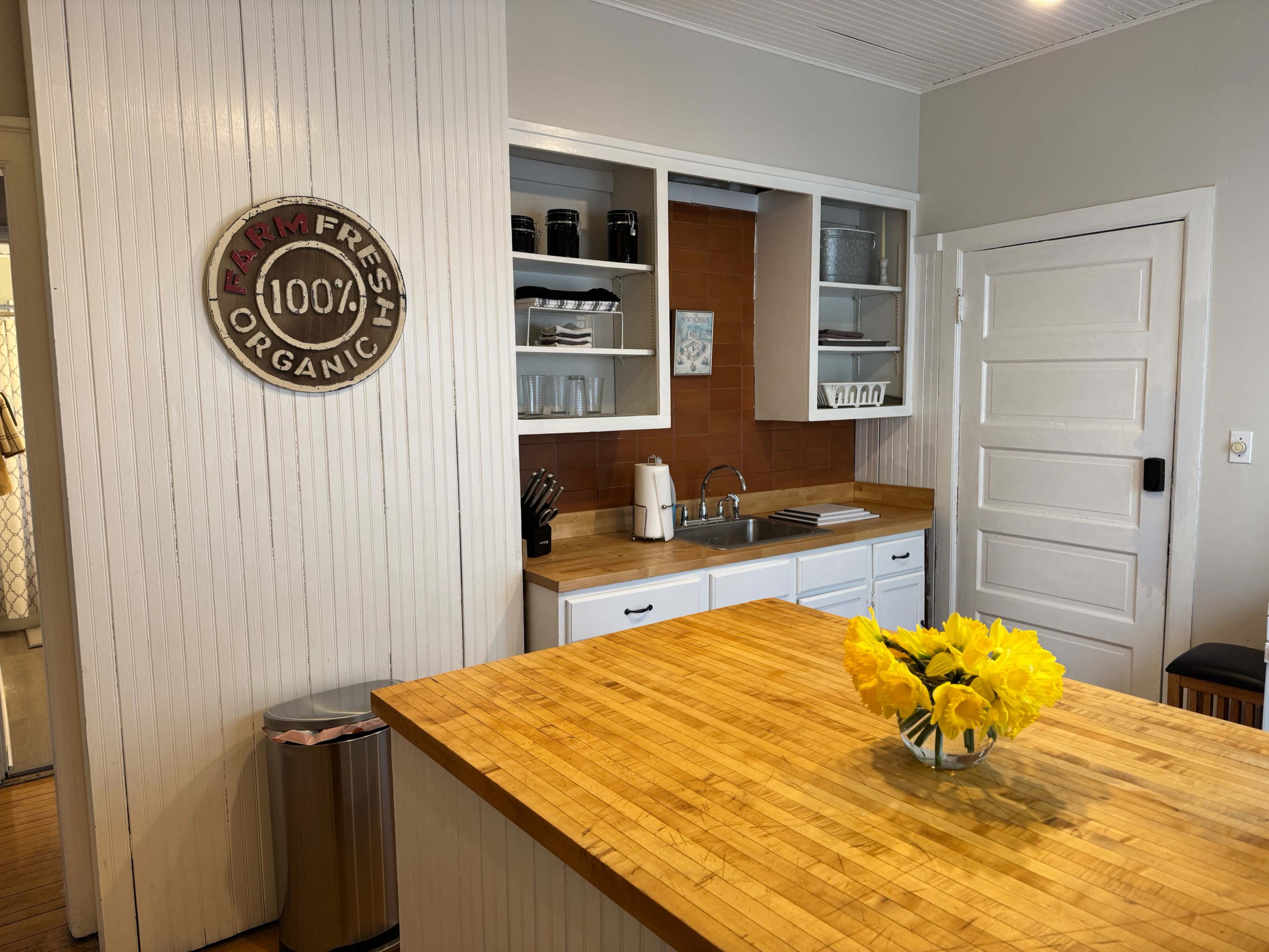 Downtown East Side - Marshall Street Apartment Image in Lower East Side, Milwaukee, WI