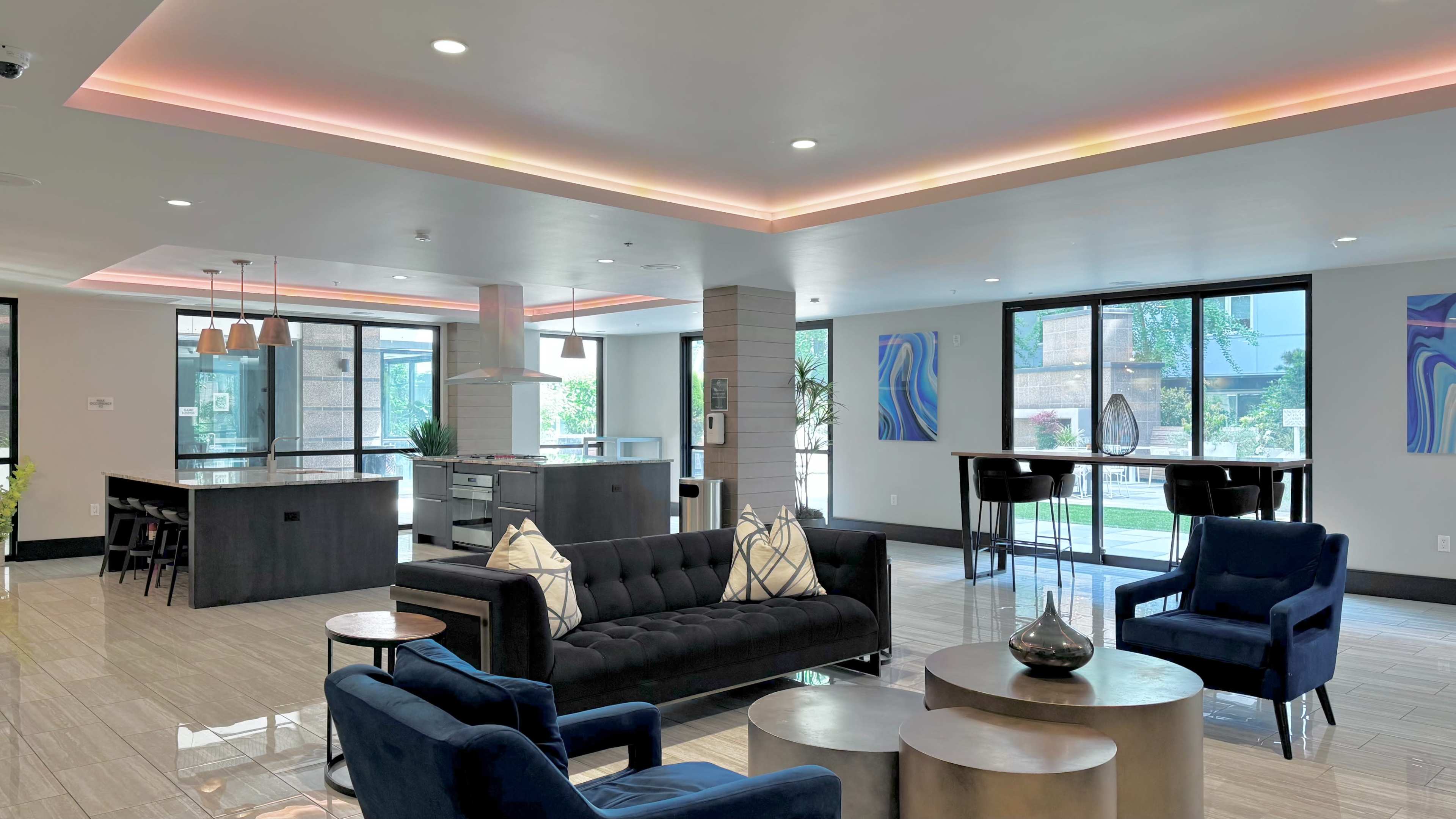 Spacious Entertaining Space with Full Kitchen Image in Downtown Seattle, Seattle, WA