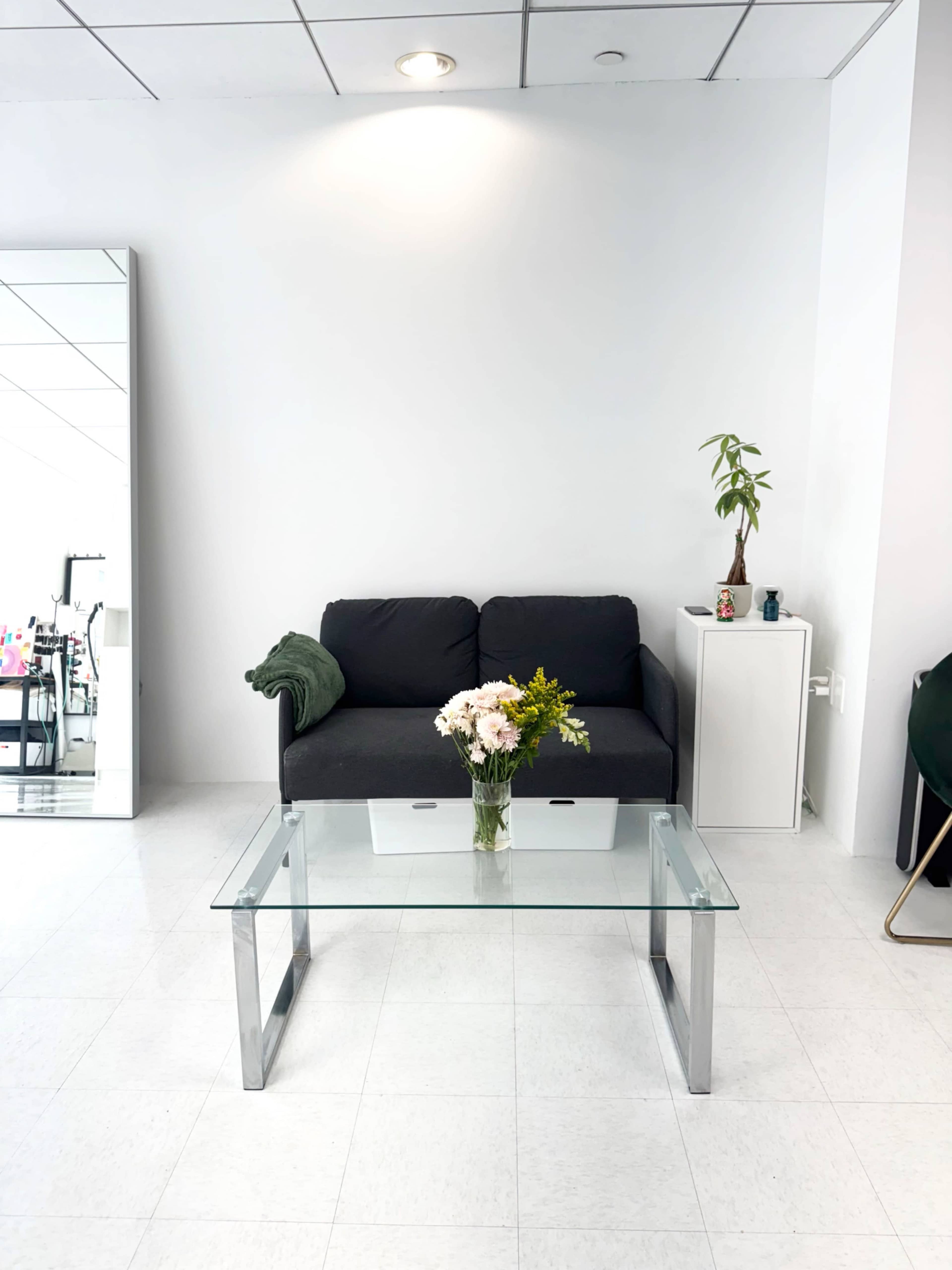 Modern, Sunlit Creative Studio in Lower Manhattan – Ideal for Photography, Art, and Workshops Image in Lower Manhattan, New York city, NY