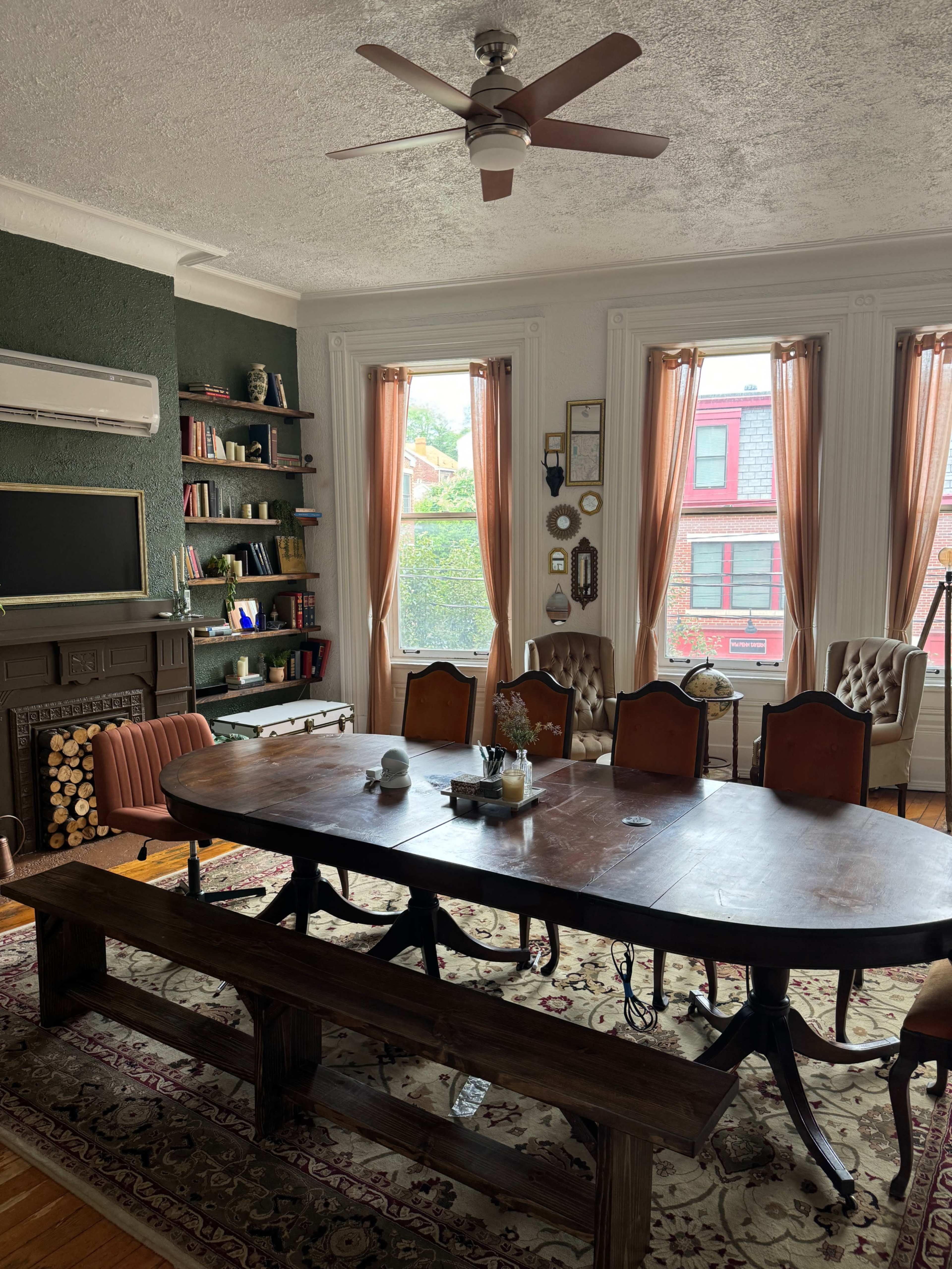 Cozy meeting space Image in Lower Lawrenceville, Pittsburgh, PA