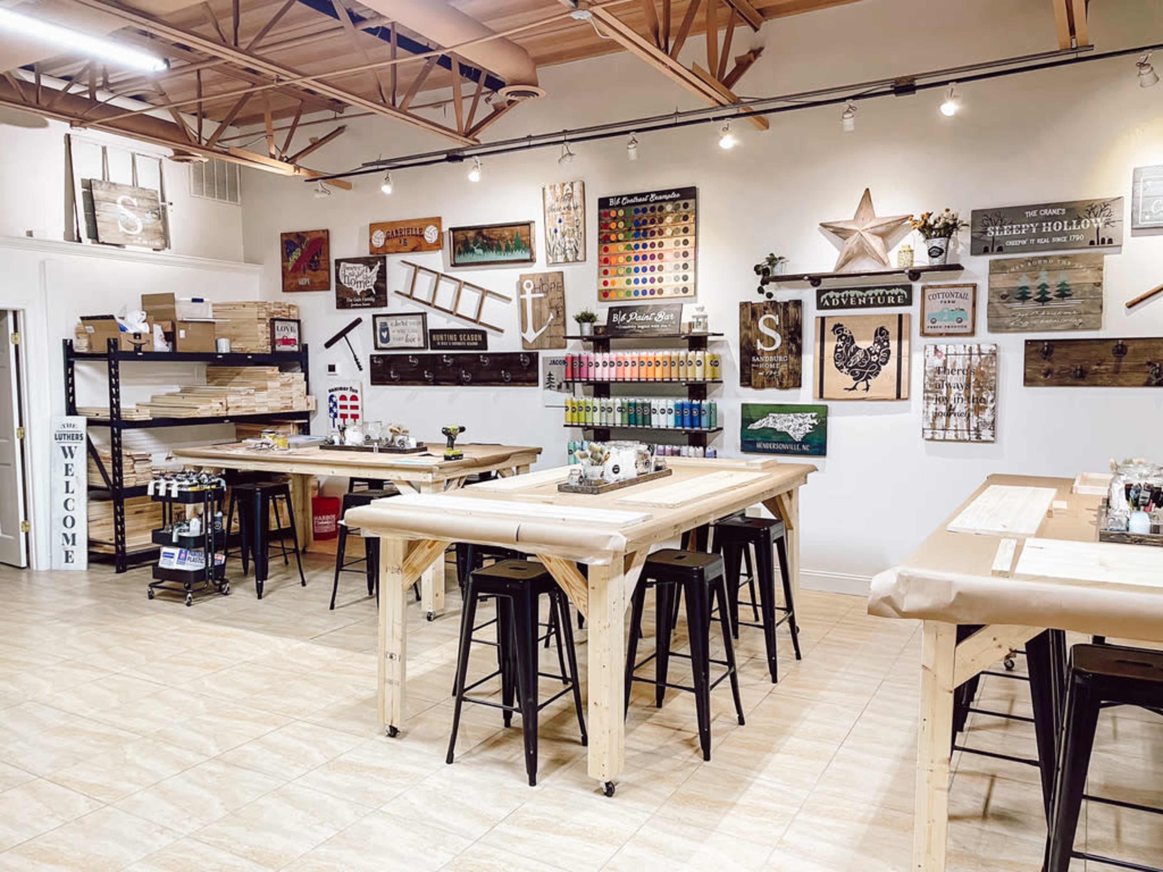 Creative Gathering Space – Perfect for Meetings & Workshops Image in Asheville, Asheville, NC