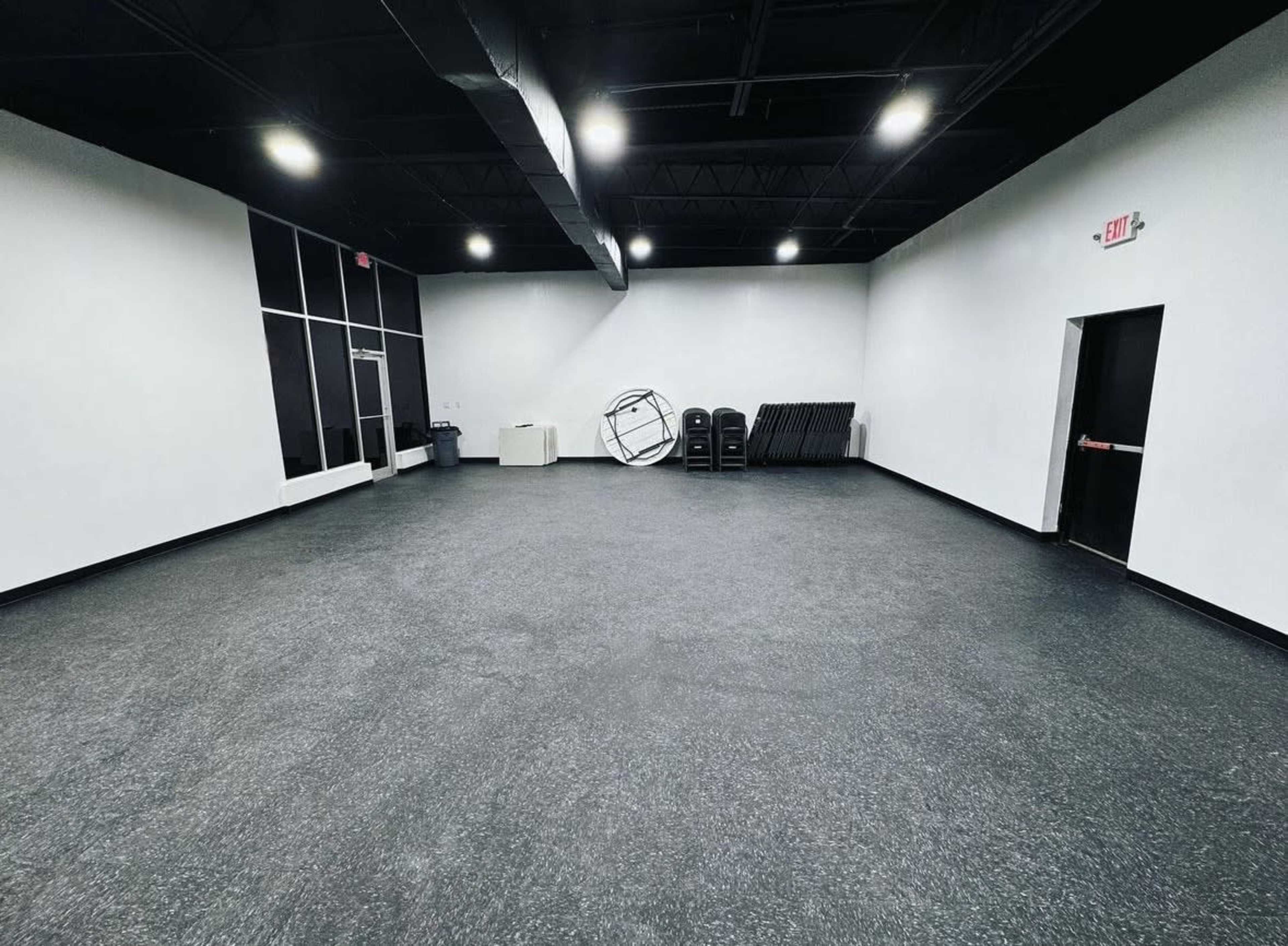 Blank Canvas Event Studio Image in MacGregor, Houston, TX