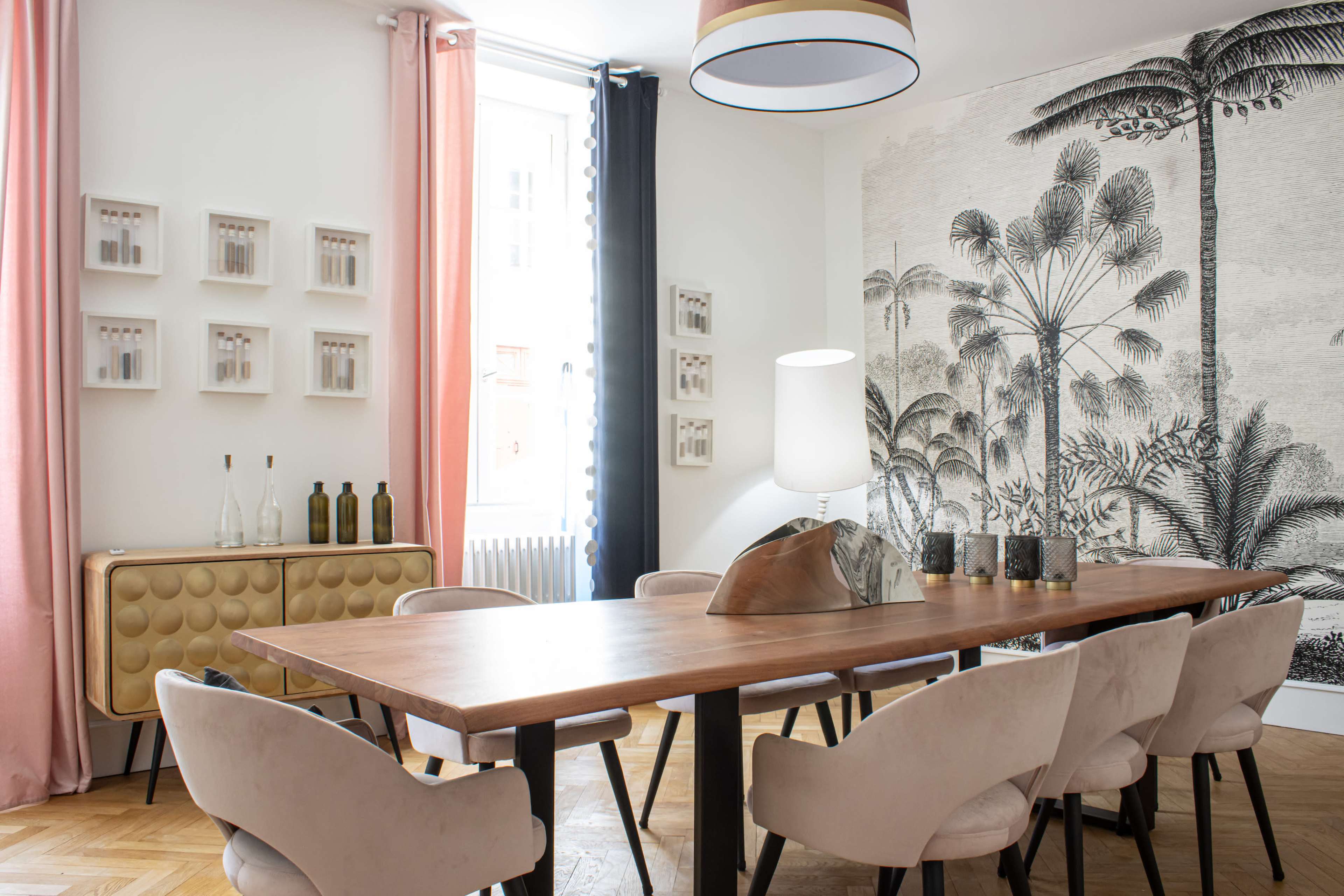 Maison de maître au cœur des vignes Image in , Hiersac