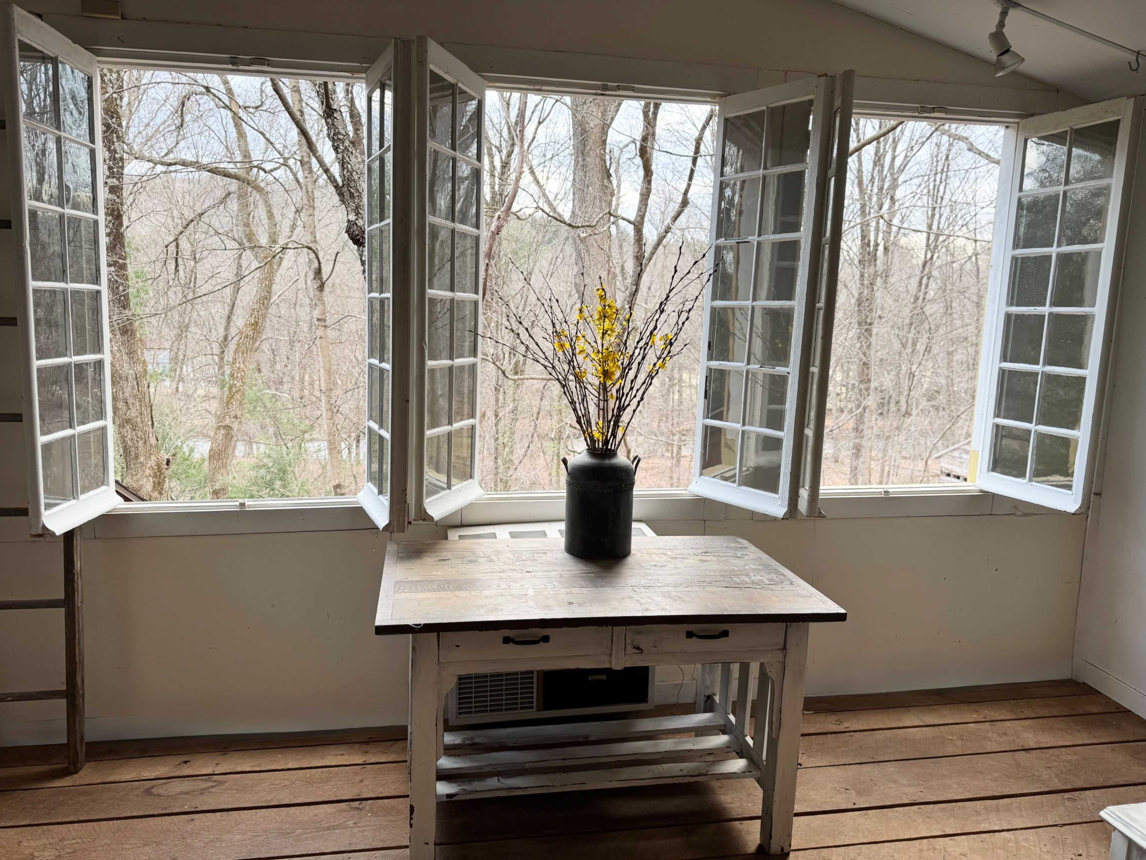 200 year old fabulous barn Image in Woodbury, Woodbury, CT