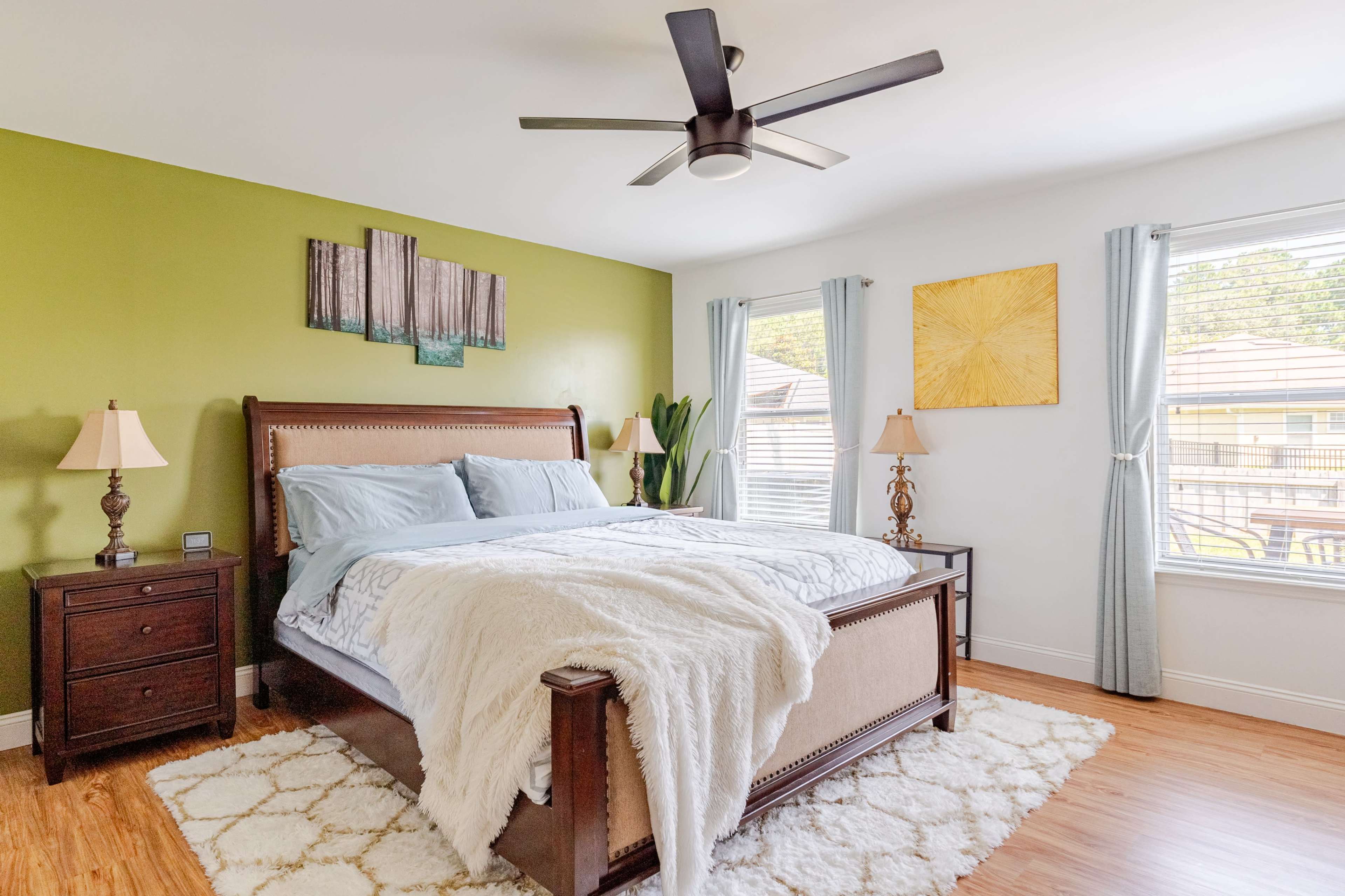 Master Suite near the beach | Perfect for Photography & Filming Image in Sandalwood, Jacksonville, FL