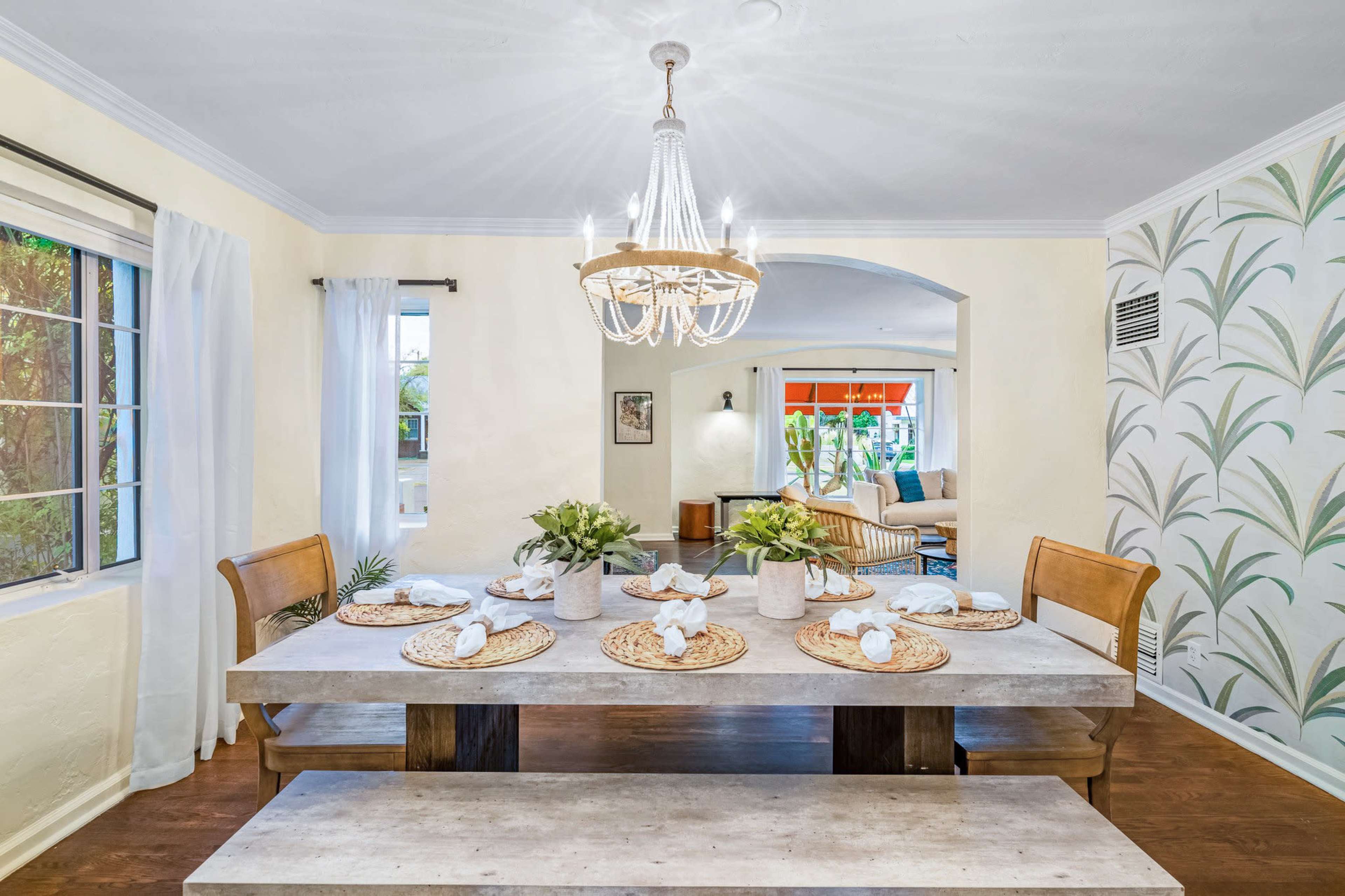 The Oasis: Historic Charm and Modern Style—the Perfect Canvas for Work and Creativity. Image in Encanto Village, Phoenix, AZ