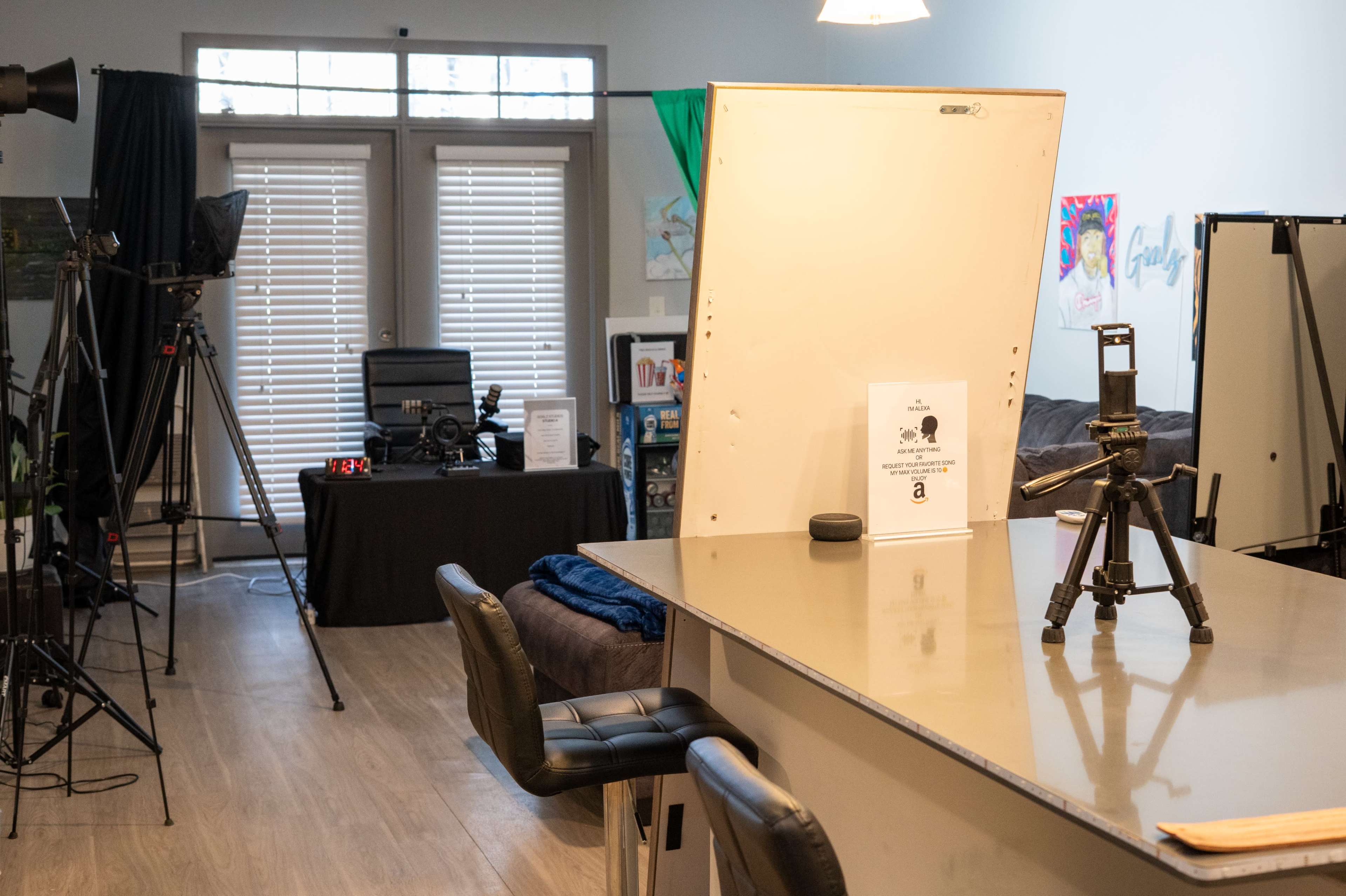 Creator Apartment Studio | Photo + Video + Podcast Image in Sandy Springs, Atlanta, GA