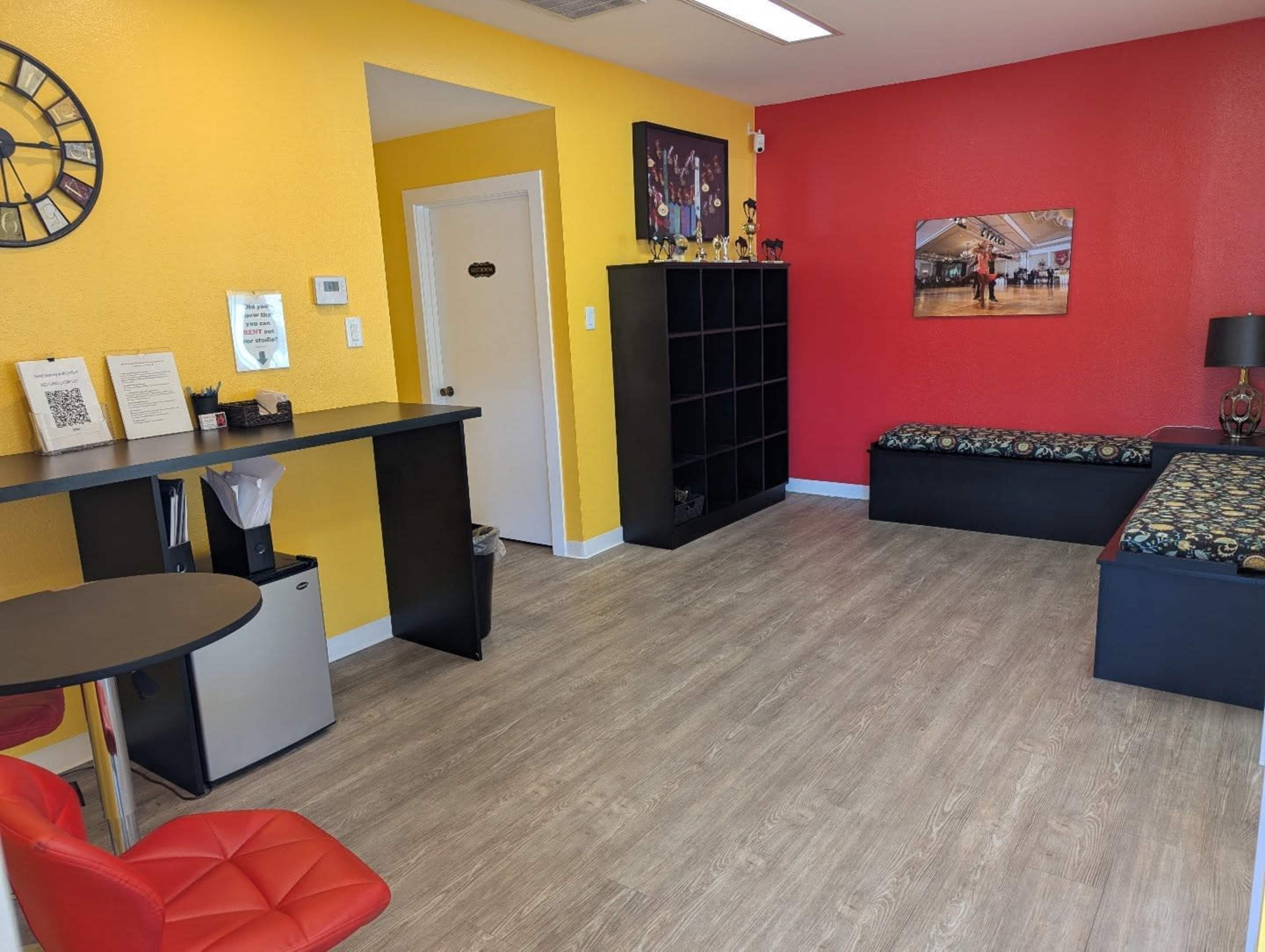 Cheerful Bright Urban Brand New Dance Loft Image in Moraga Blvd, Lafayette, CA