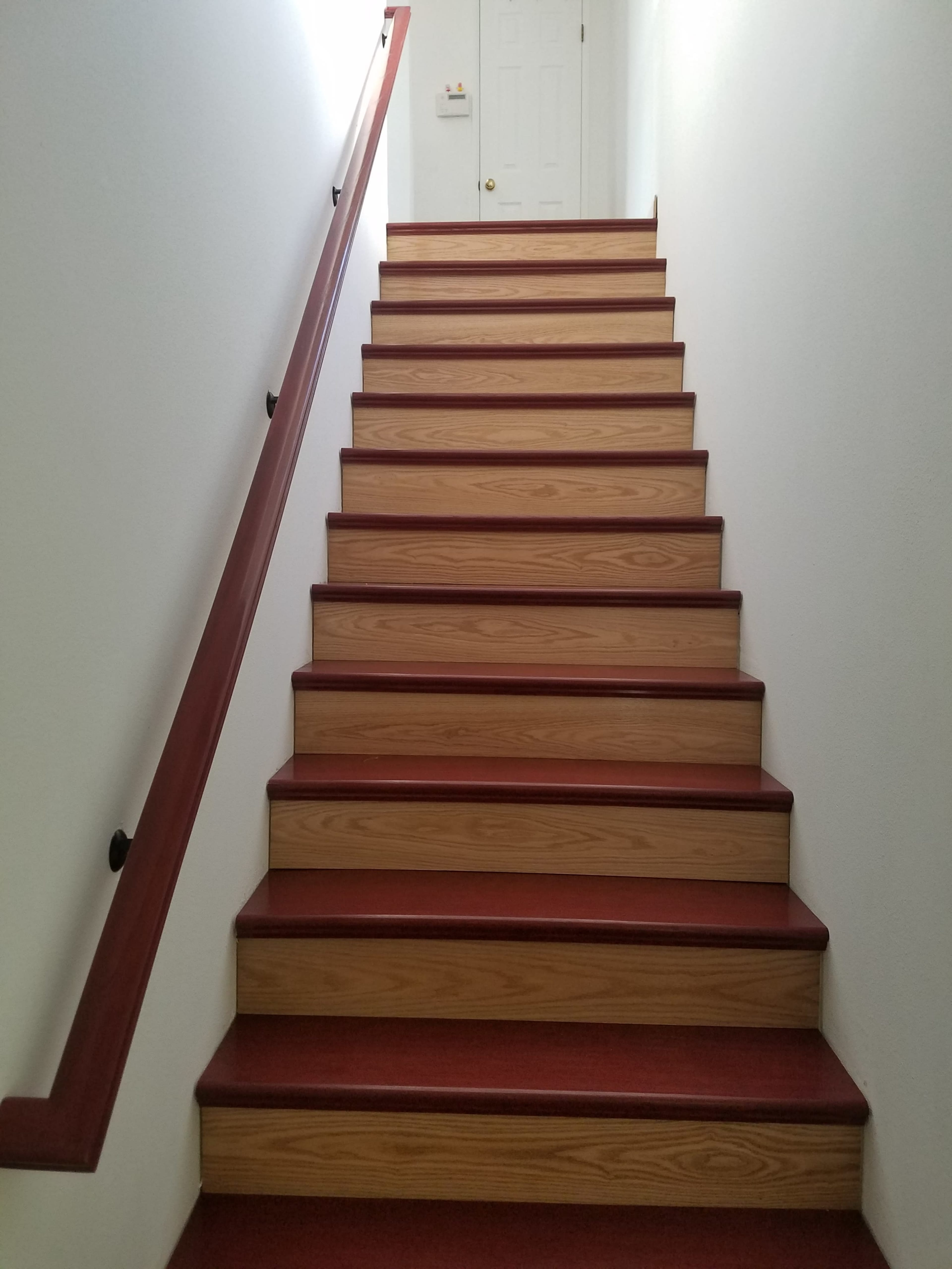 East Valley townhome near major studios, contemporary with brownstone type entrance Image in Studio City, Studio City, CA