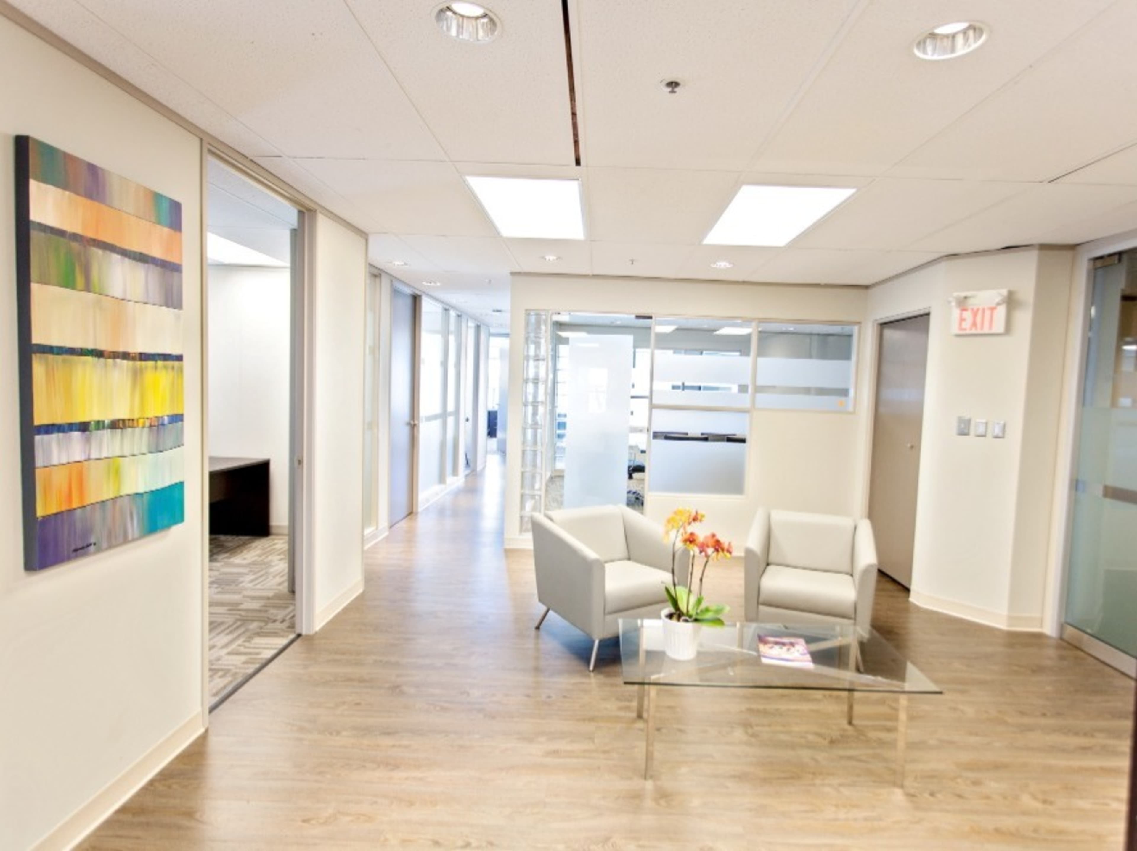 Common area access (kitchen, lounge, reception)