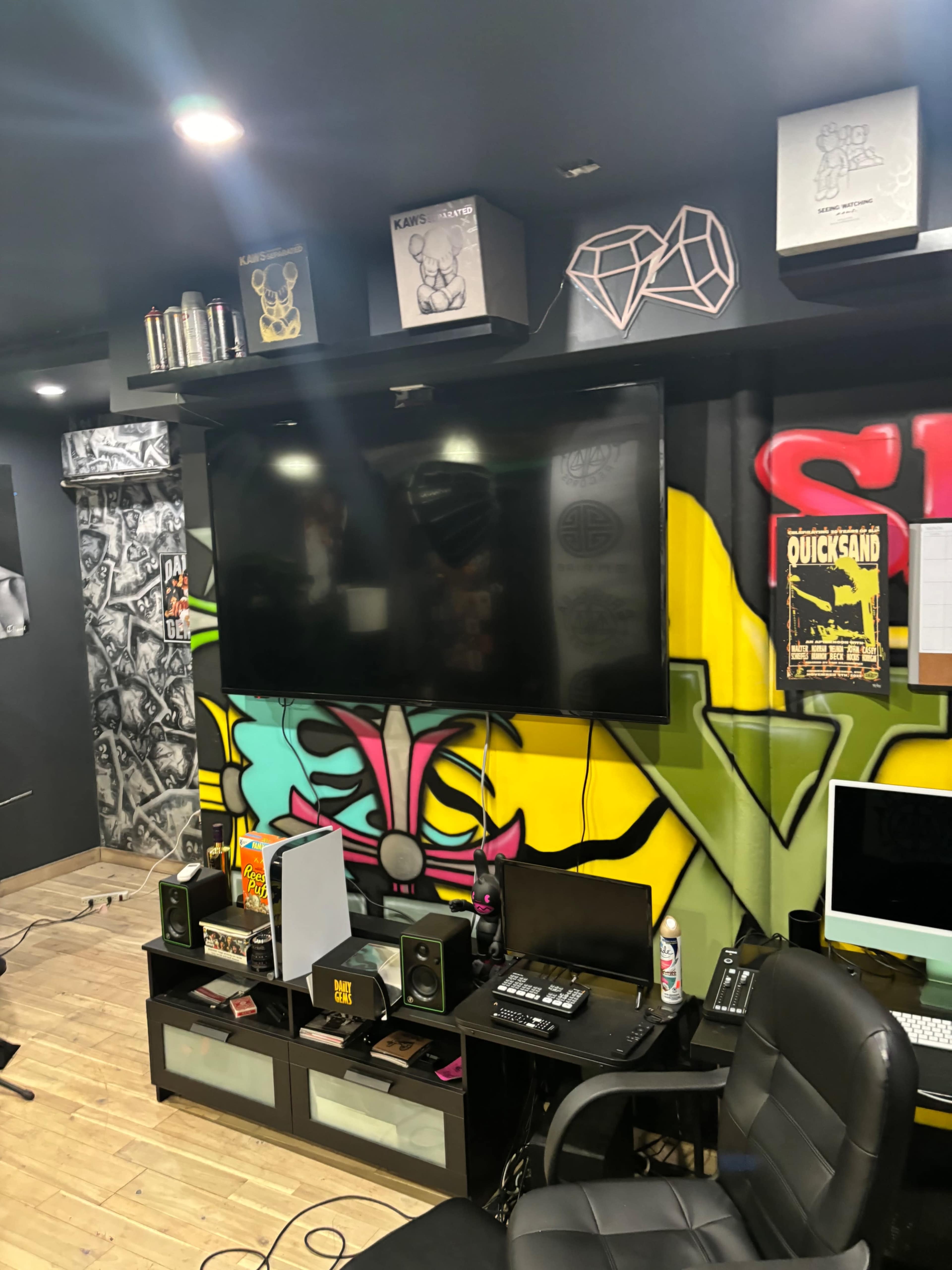 Modern media studio/ podcast/ photoshoots/all types of media Image in Lower East Side, New York, NY