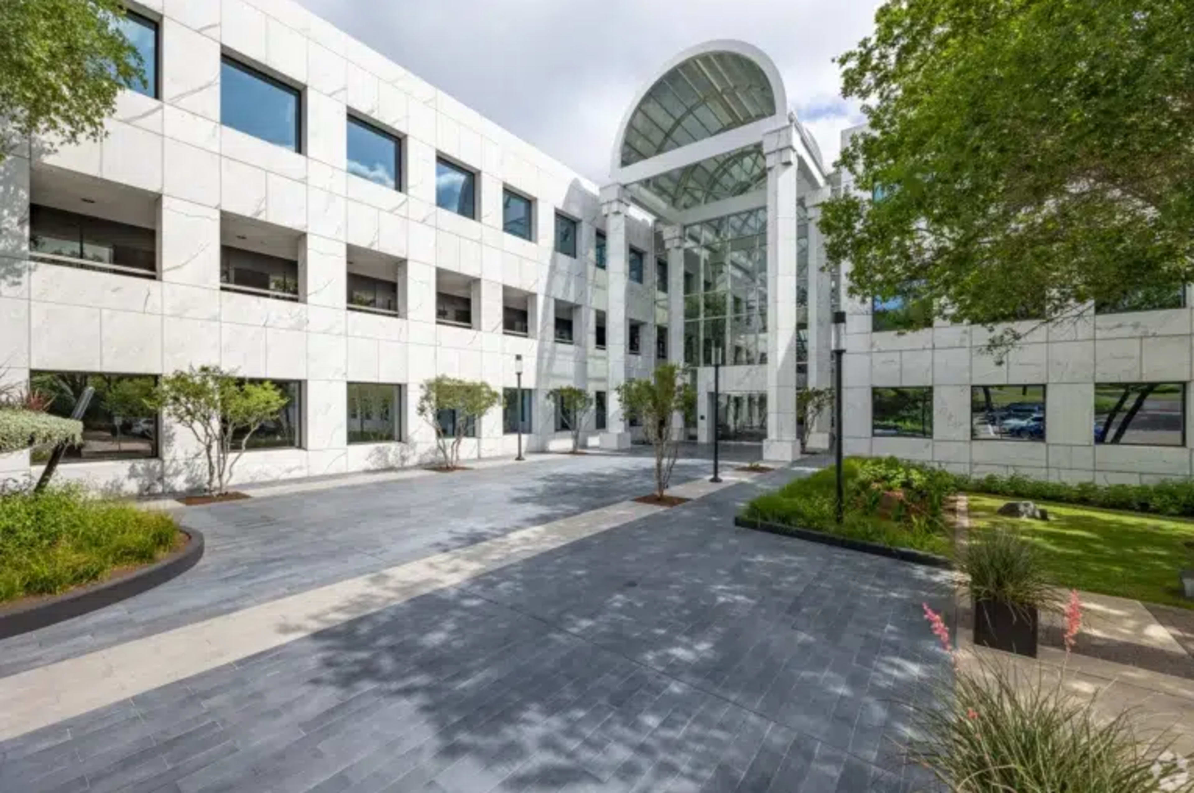 Huddle Room for 4 Image in Hermosa Office Park, Austin, TX