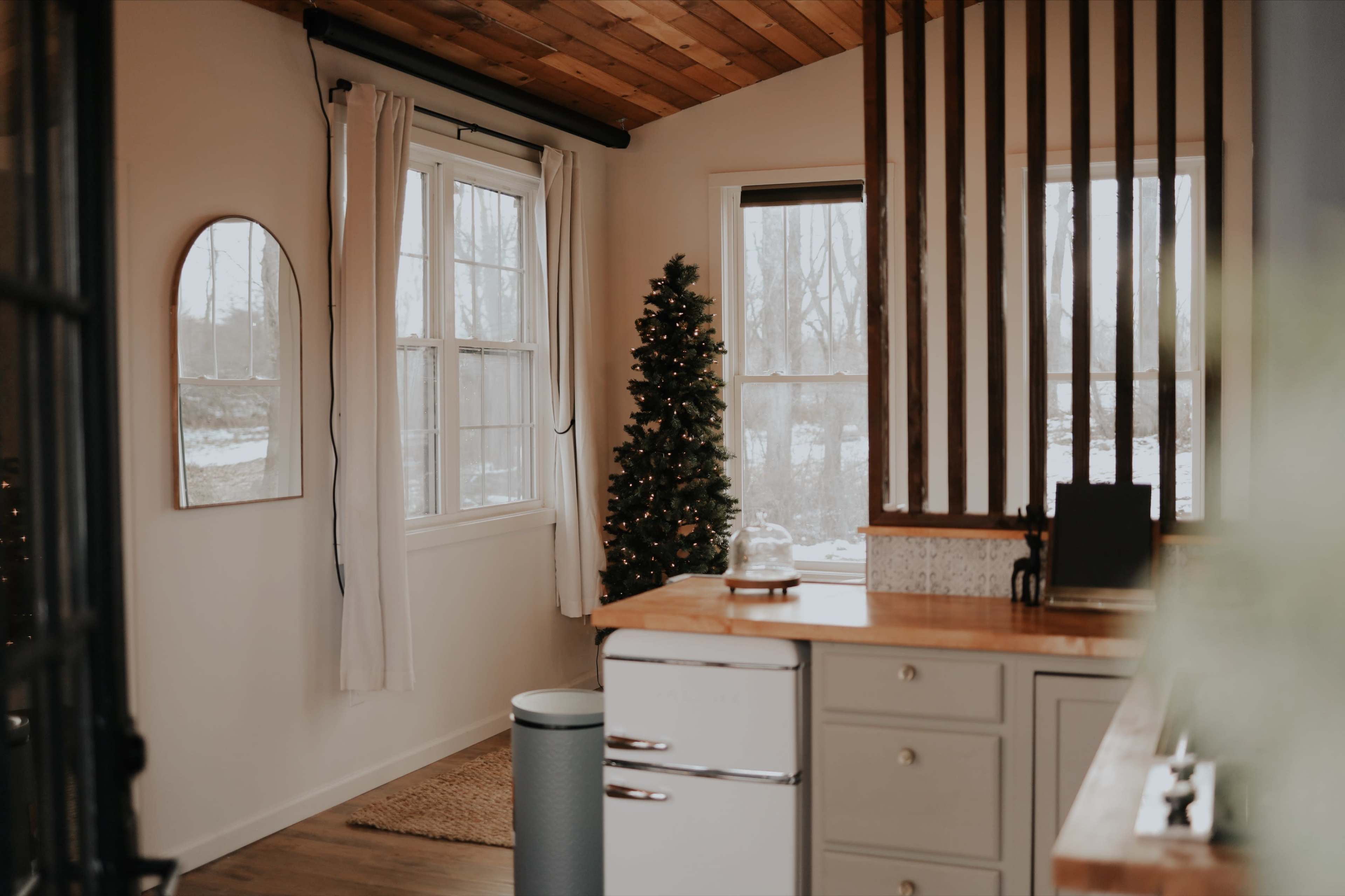 Beautiful Custom Cabin Image in Montgomery, Montgomery, NY